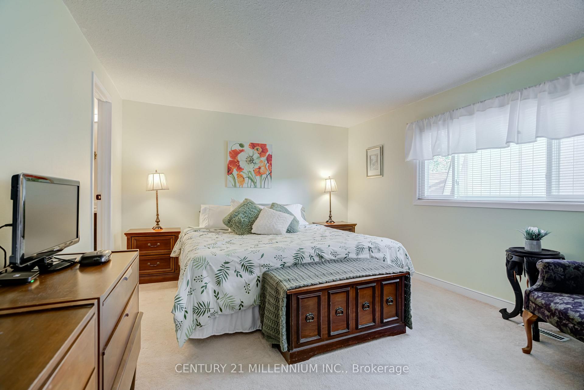 Photo 10 of 31 Mansfield Street, Brampton, Central Park — HOMEH