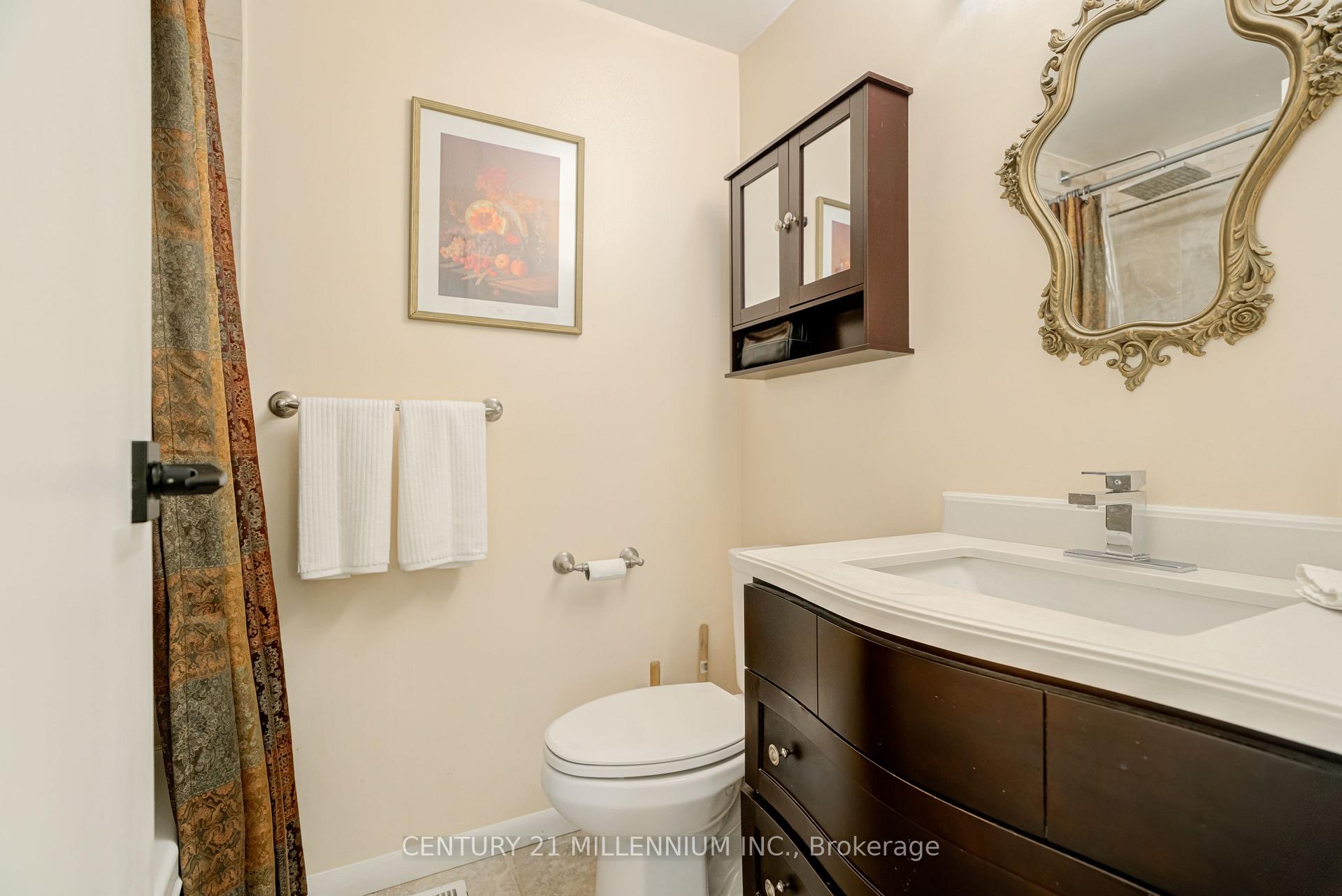 Photo 13 of 31 Mansfield Street, Brampton, Central Park — HOMEH