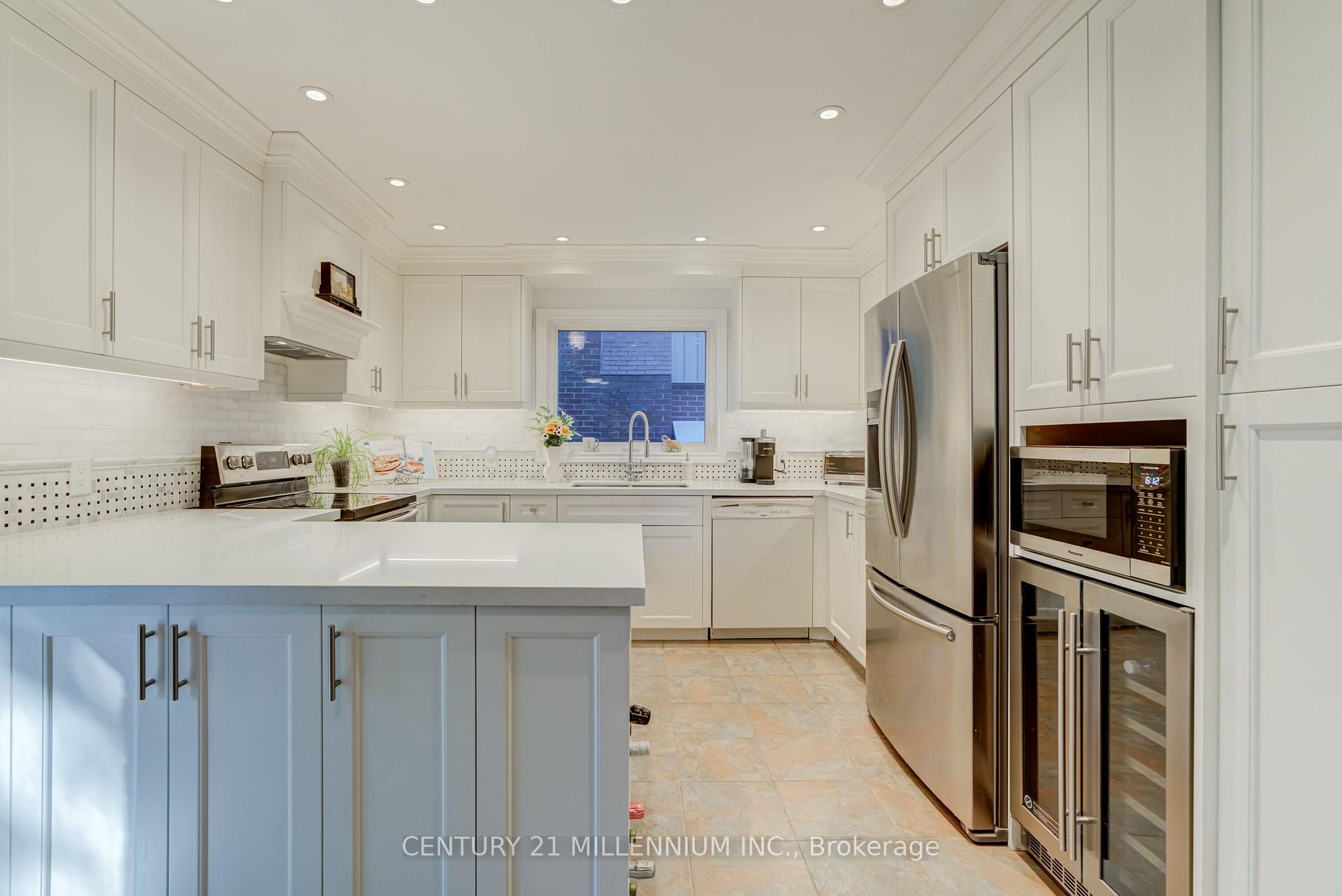 Photo 27 of 31 Mansfield Street, Brampton, Central Park — HOMEH