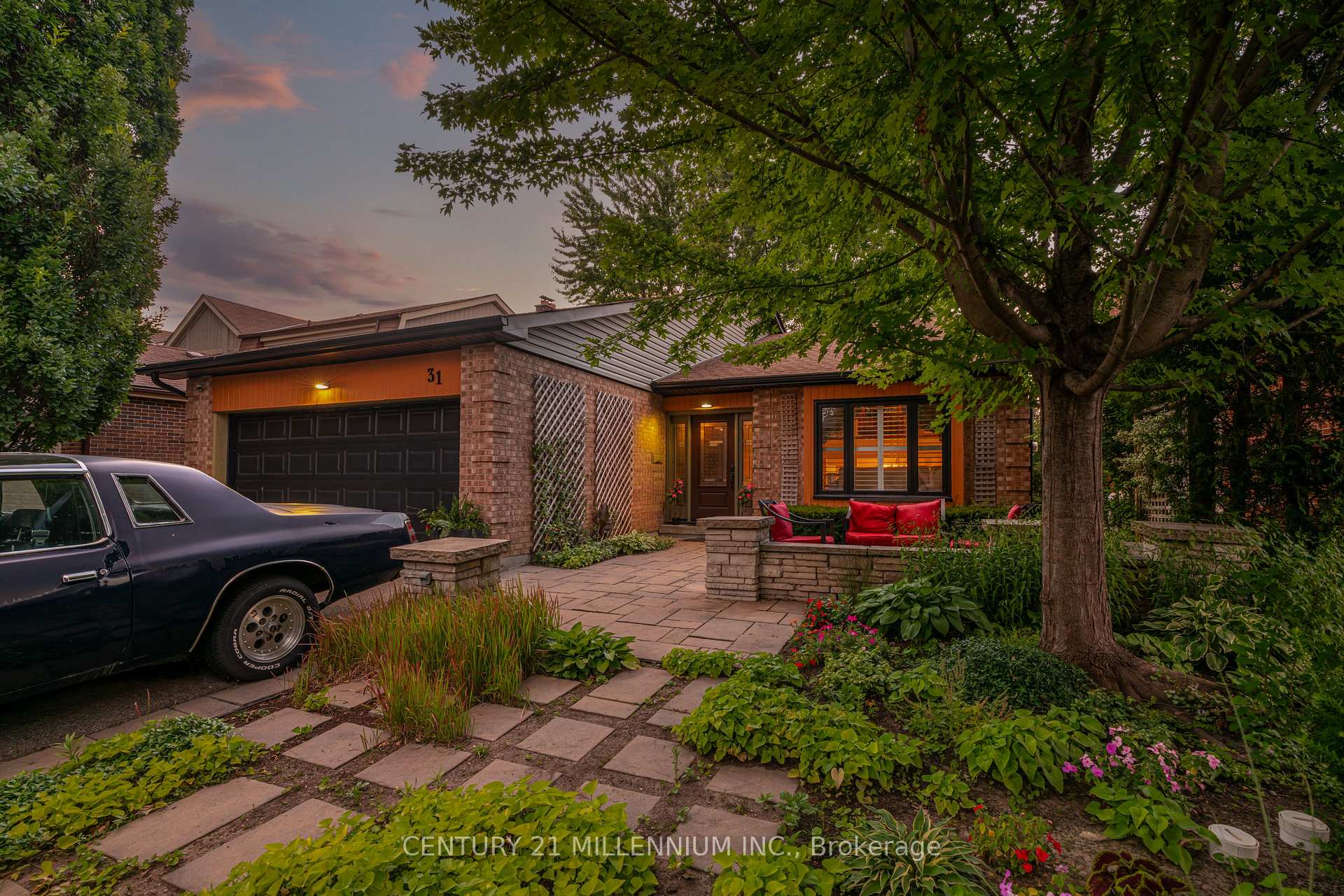 Photo 49 of 31 Mansfield Street, Brampton, Central Park — HOMEH