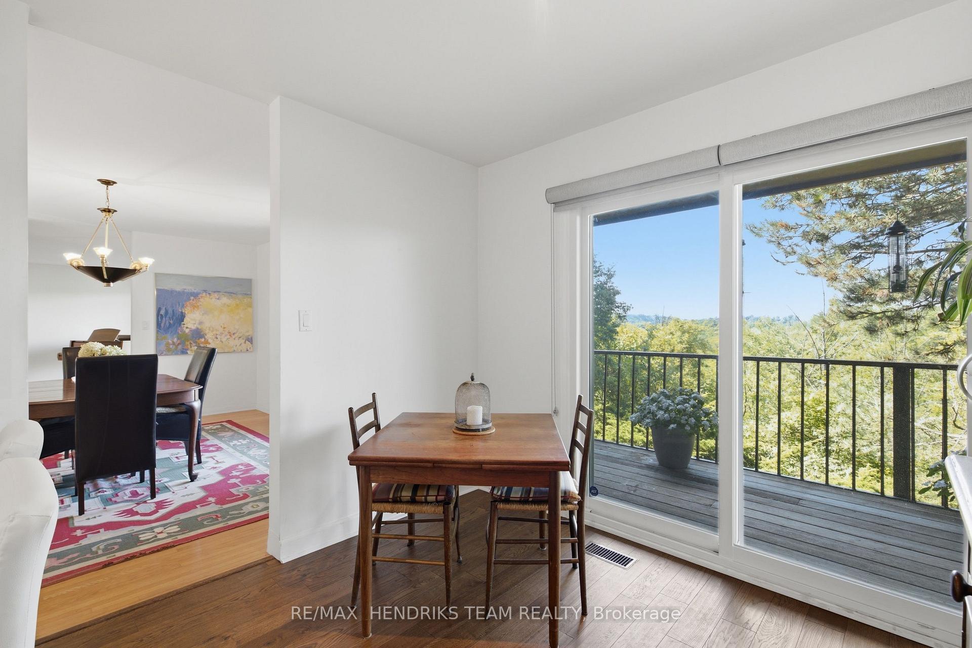 Photo 16 of 10 Vergorda Circle, St. Catharines, Glendale/Glenridge — HOMEH