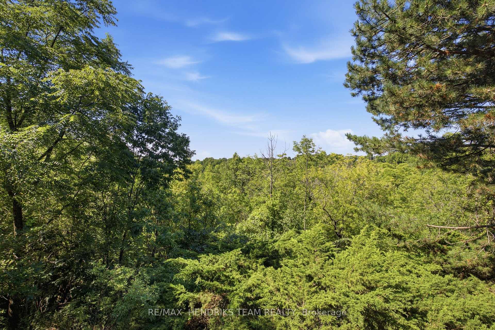 Photo 41 of 10 Vergorda Circle, St. Catharines, Glendale/Glenridge — HOMEH