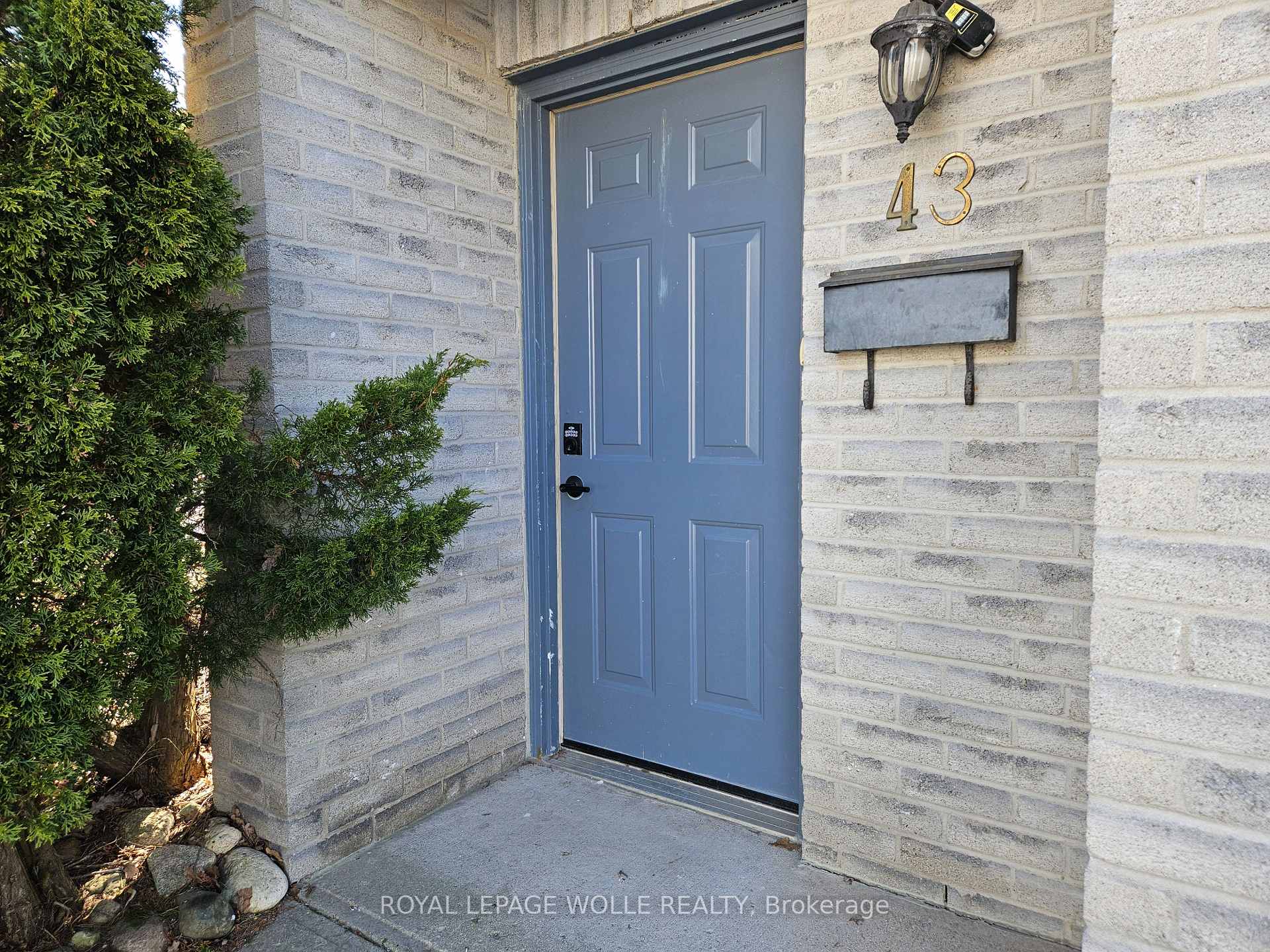 Photo 3 of Unit 43, 589 Beechwood Drive, Waterloo, Beechwood West — HOMEH