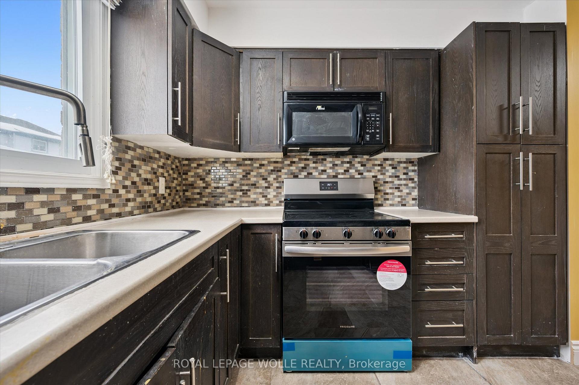 Photo 17 of Unit 43, 589 Beechwood Drive, Waterloo, Beechwood West — HOMEH
