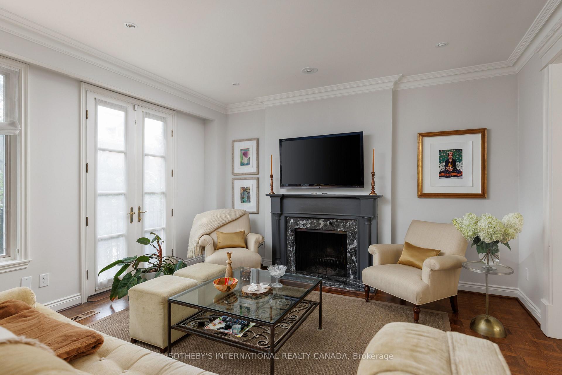 Photo 6 of 18A Deer Park Crescent, Toronto, Yonge-St. Clair — HOMEH