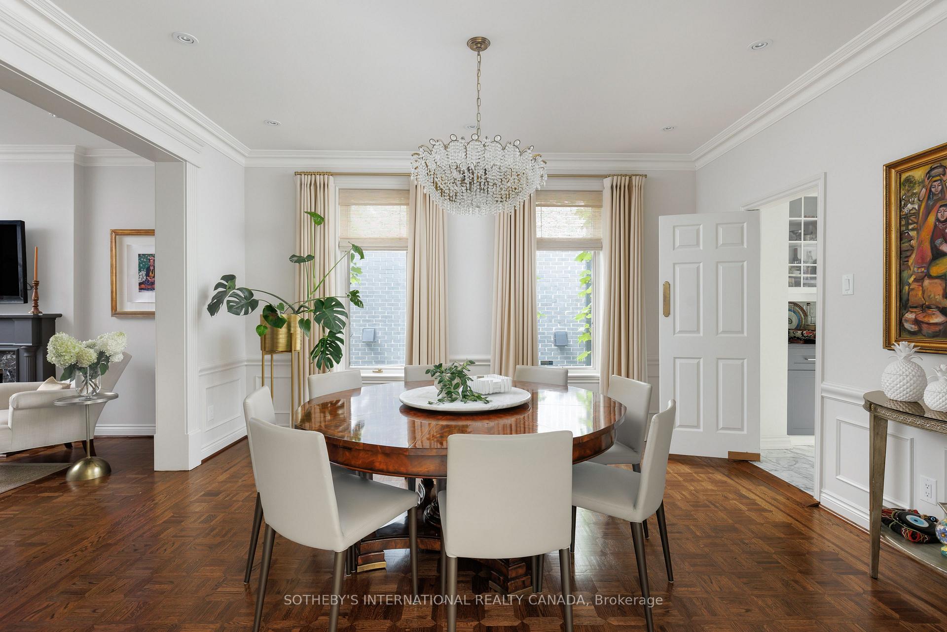 Photo 9 of 18A Deer Park Crescent, Toronto, Yonge-St. Clair — HOMEH