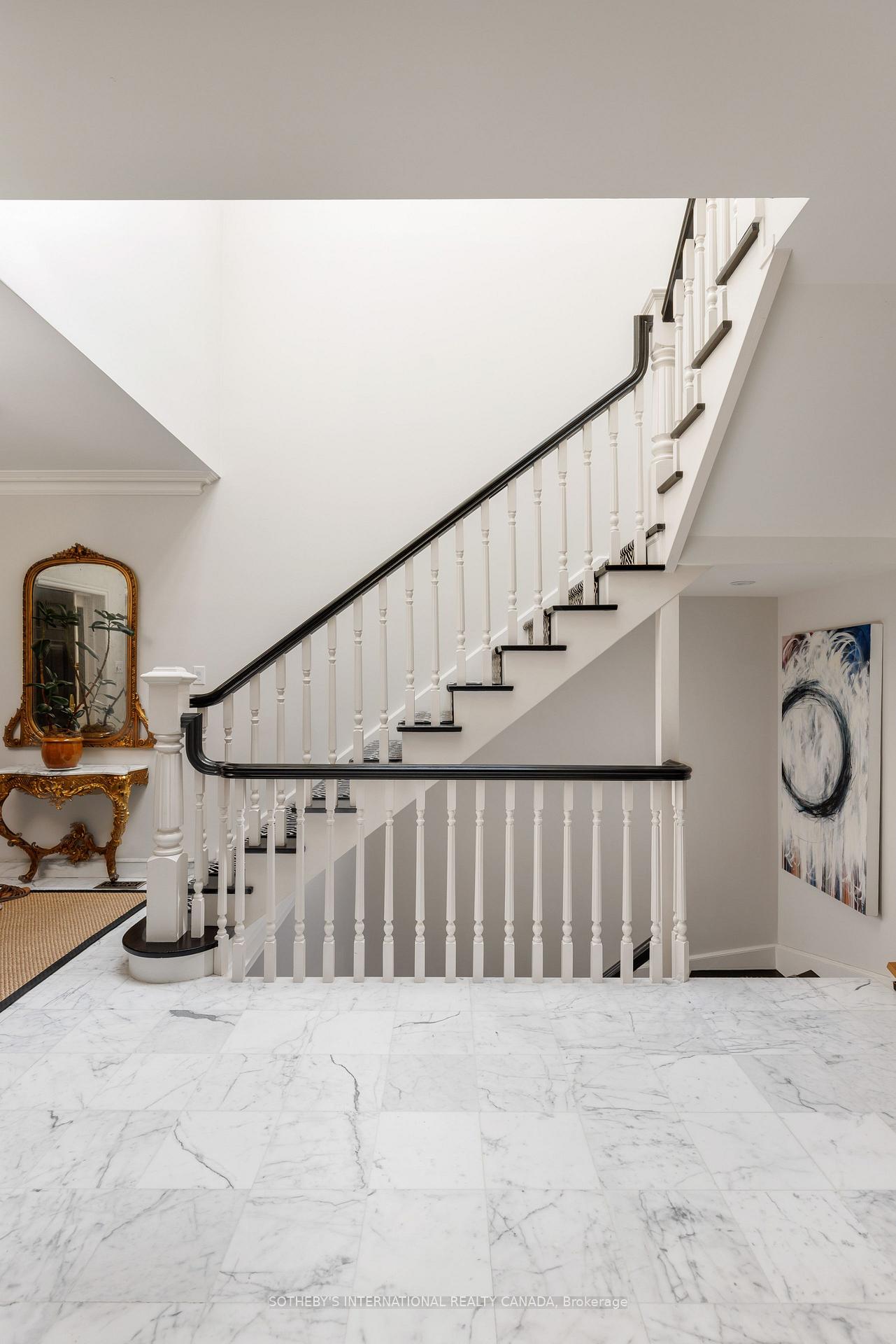 Photo 15 of 18A Deer Park Crescent, Toronto, Yonge-St. Clair — HOMEH