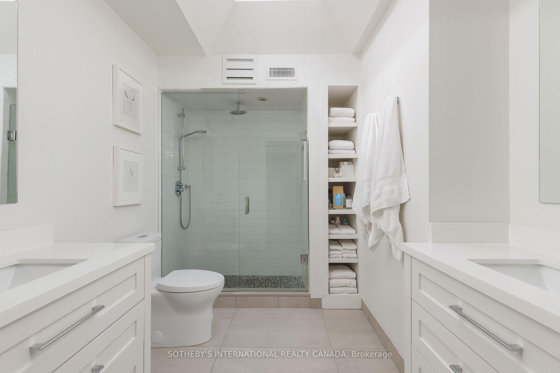 Photo 31 of 18A Deer Park Crescent, Toronto, Yonge-St. Clair — HOMEH