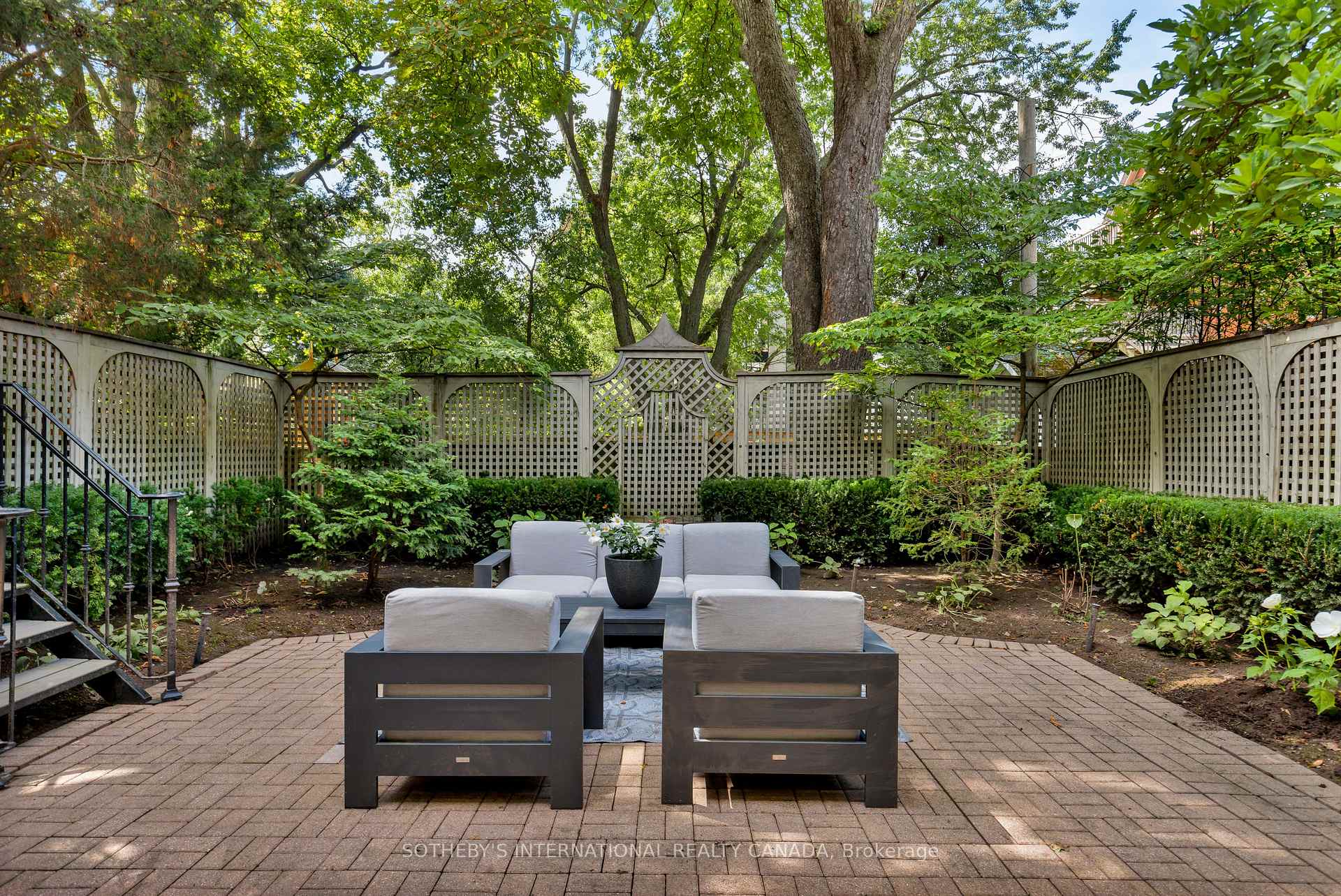Photo 36 of 18A Deer Park Crescent, Toronto, Yonge-St. Clair — HOMEH