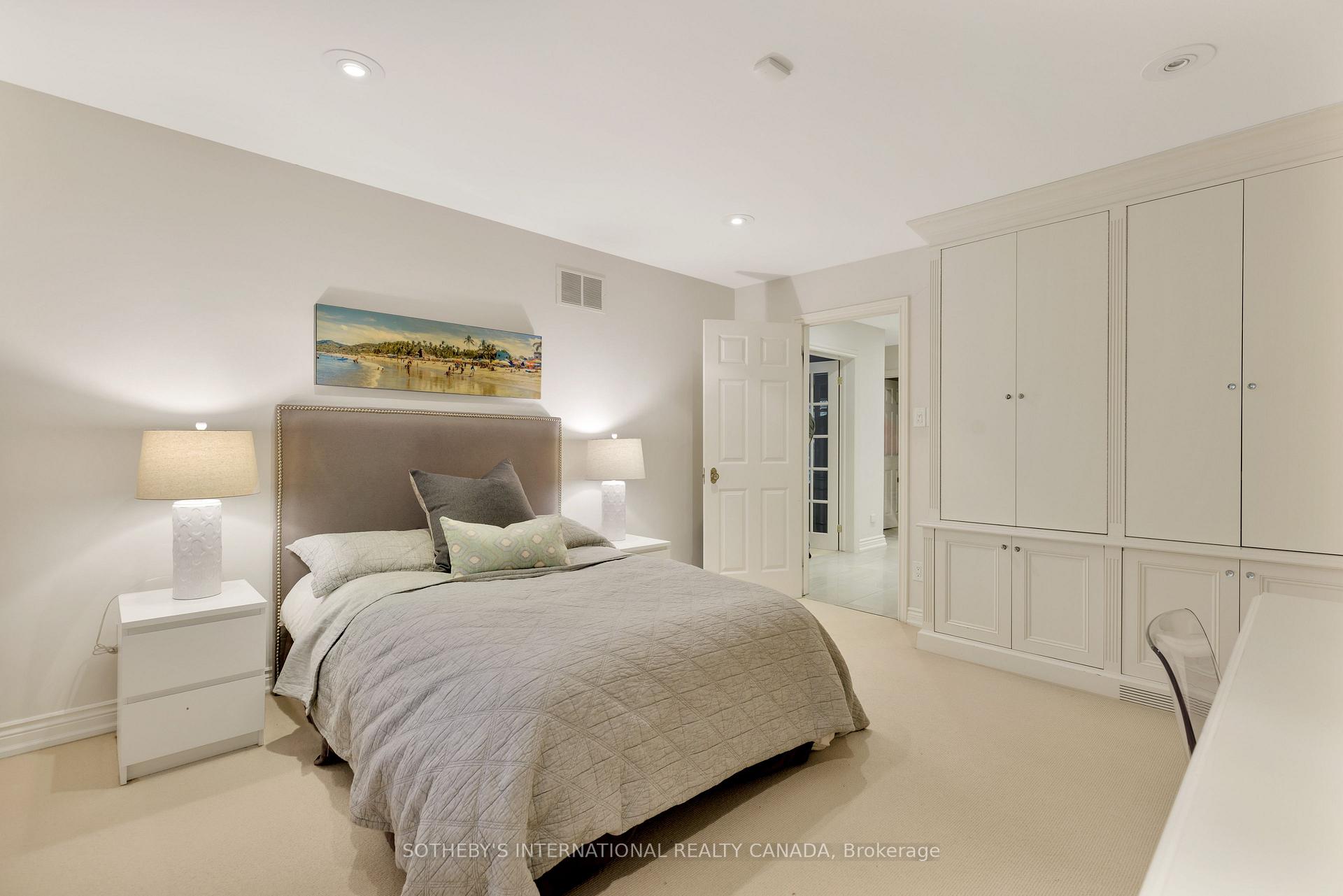 Photo 39 of 18A Deer Park Crescent, Toronto, Yonge-St. Clair — HOMEH