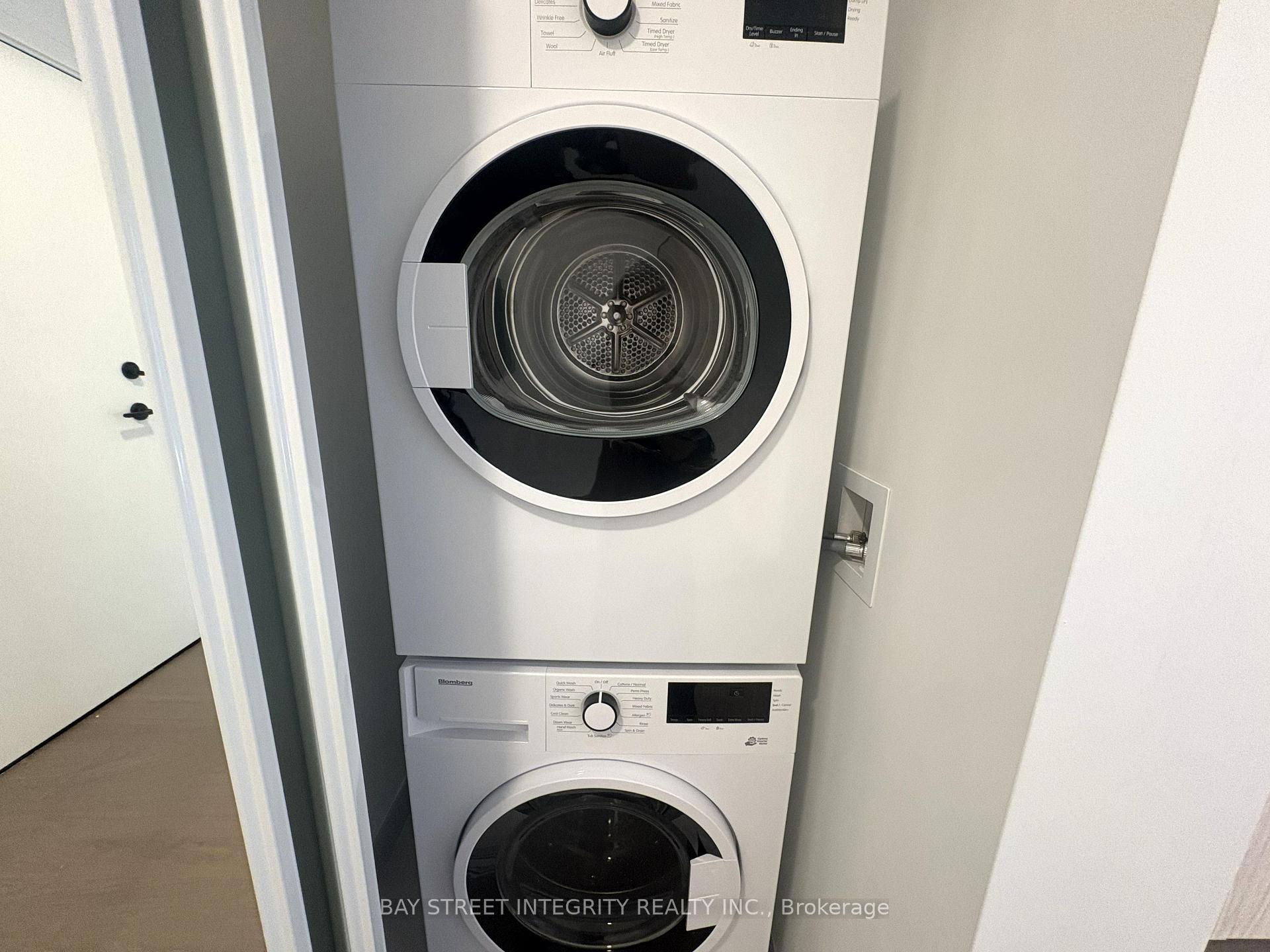 Photo 15 of Unit 1005, 91 Montclair Avenue, Toronto, Forest Hill South — HOMEH
