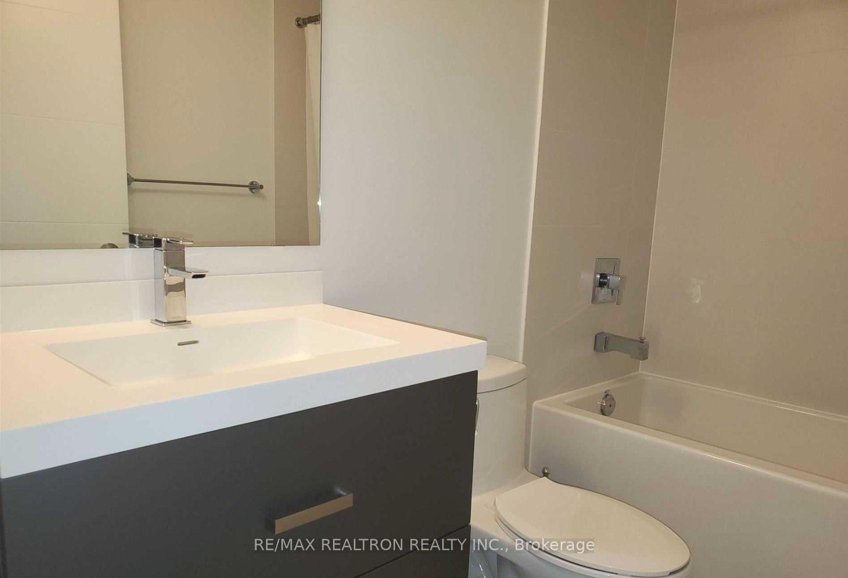 Photo 13 of Unit 810, 50 Wellesley Street E, Toronto, Church-Yonge Corridor — HOMEH