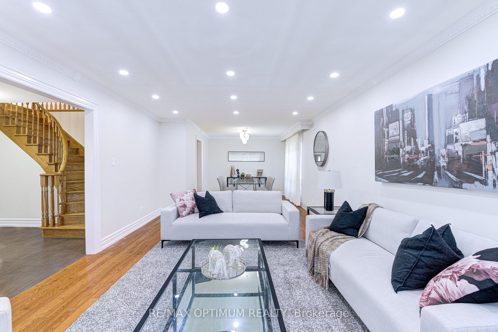 Photo 6 of 2498 Privet Crescent, Mississauga, Cooksville — HOMEH