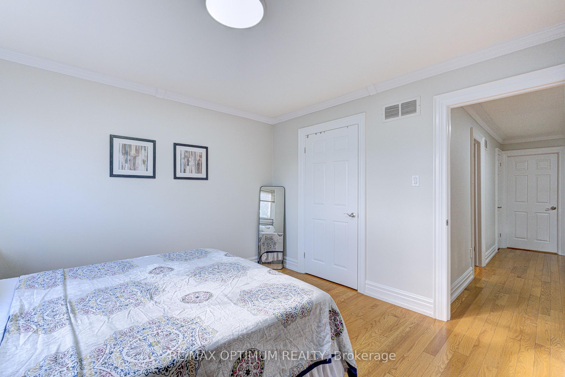 Photo 27 of 2498 Privet Crescent, Mississauga, Cooksville — HOMEH