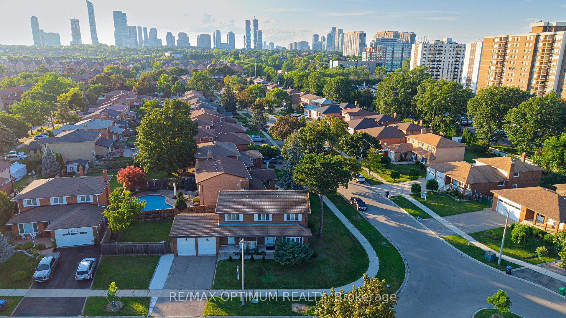 Photo 47 of 2498 Privet Crescent, Mississauga, Cooksville — HOMEH