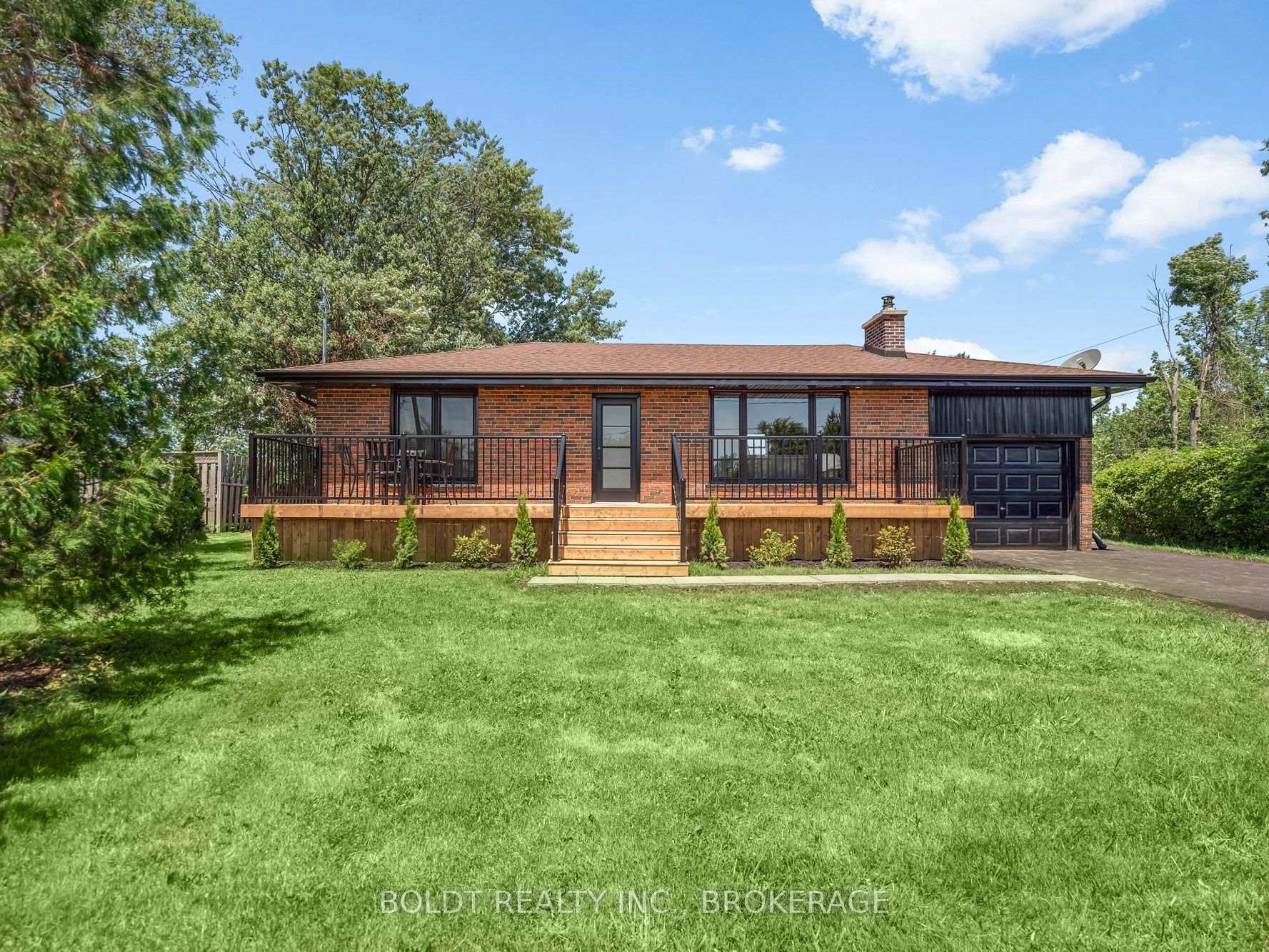 Photo of 6221 Lyons Creek Road