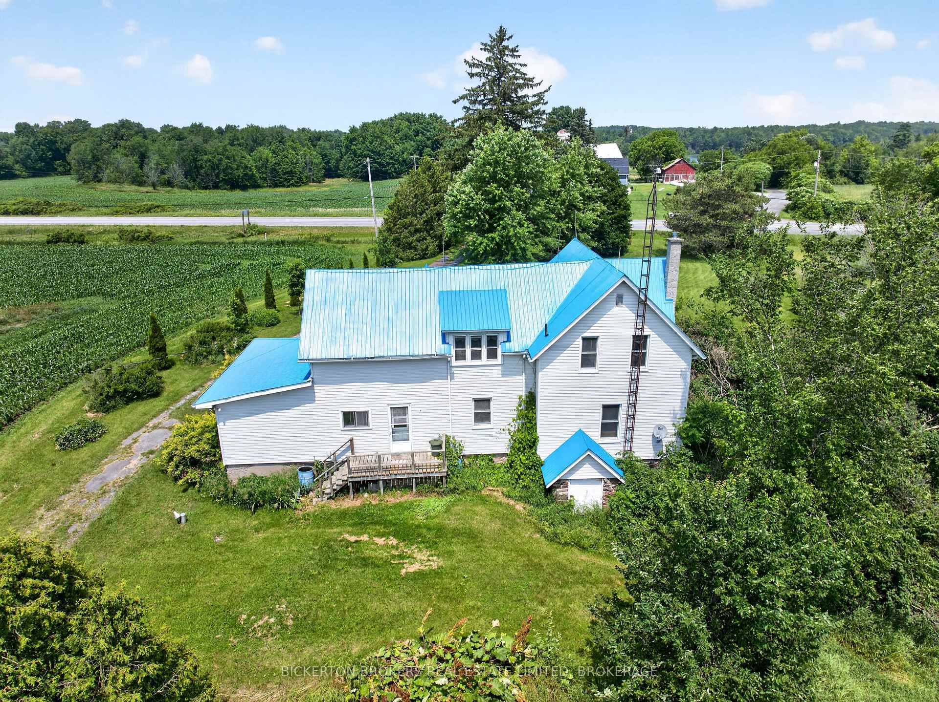 Photo 3 of 1497 Sunbury Road, Frontenac, Frontenac South — HOMEH