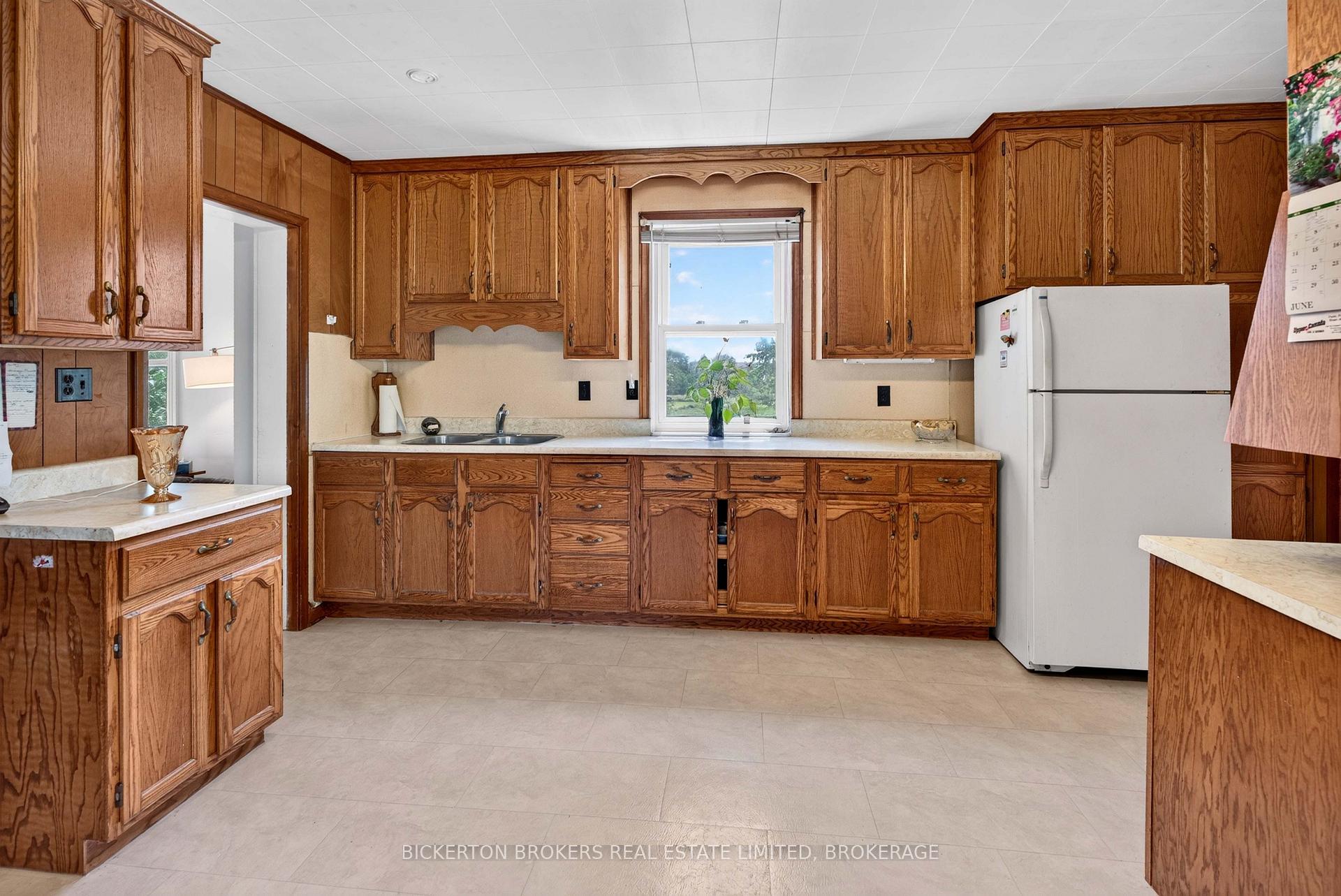 Photo 11 of 1497 Sunbury Road, Frontenac, Frontenac South — HOMEH