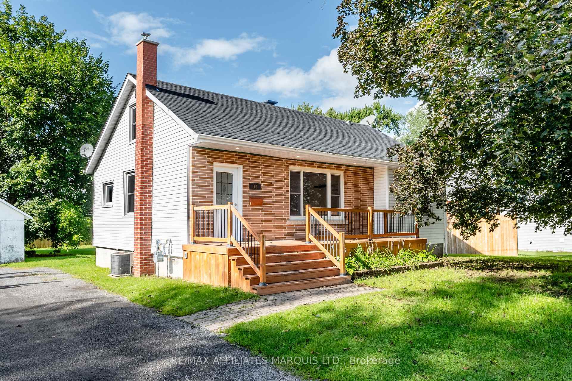 Photo 1 of 16 Front Street, North Stormont, Finch — HOMEH