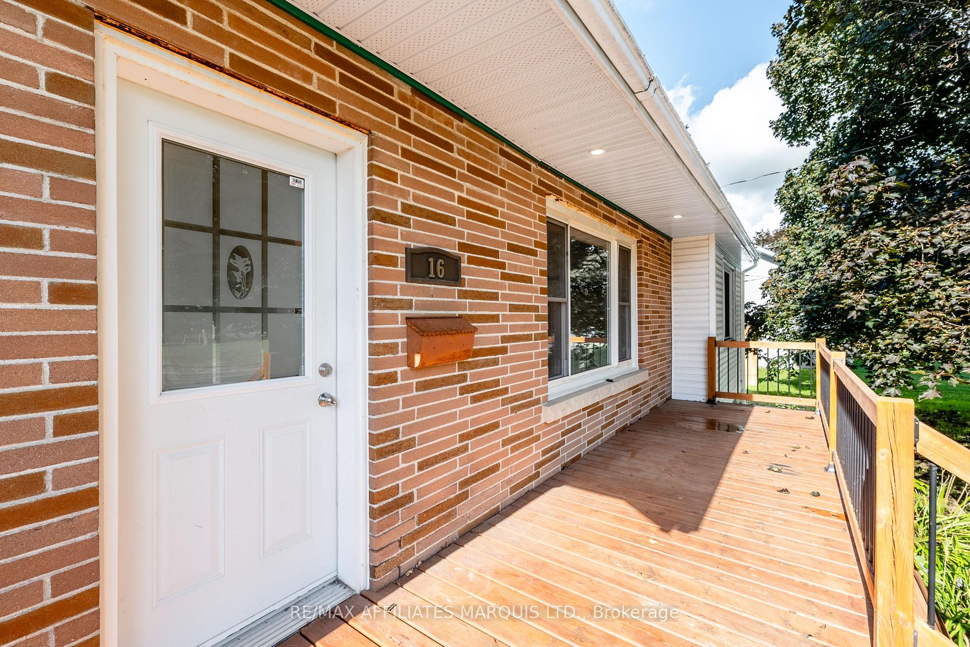 Photo 3 of 16 Front Street, North Stormont, Finch — HOMEH