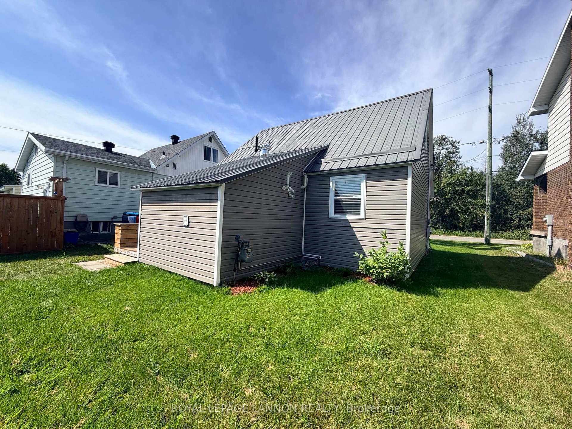 Photo 16 of 713 First Street W, Greenstone, TB-62 — HOMEH