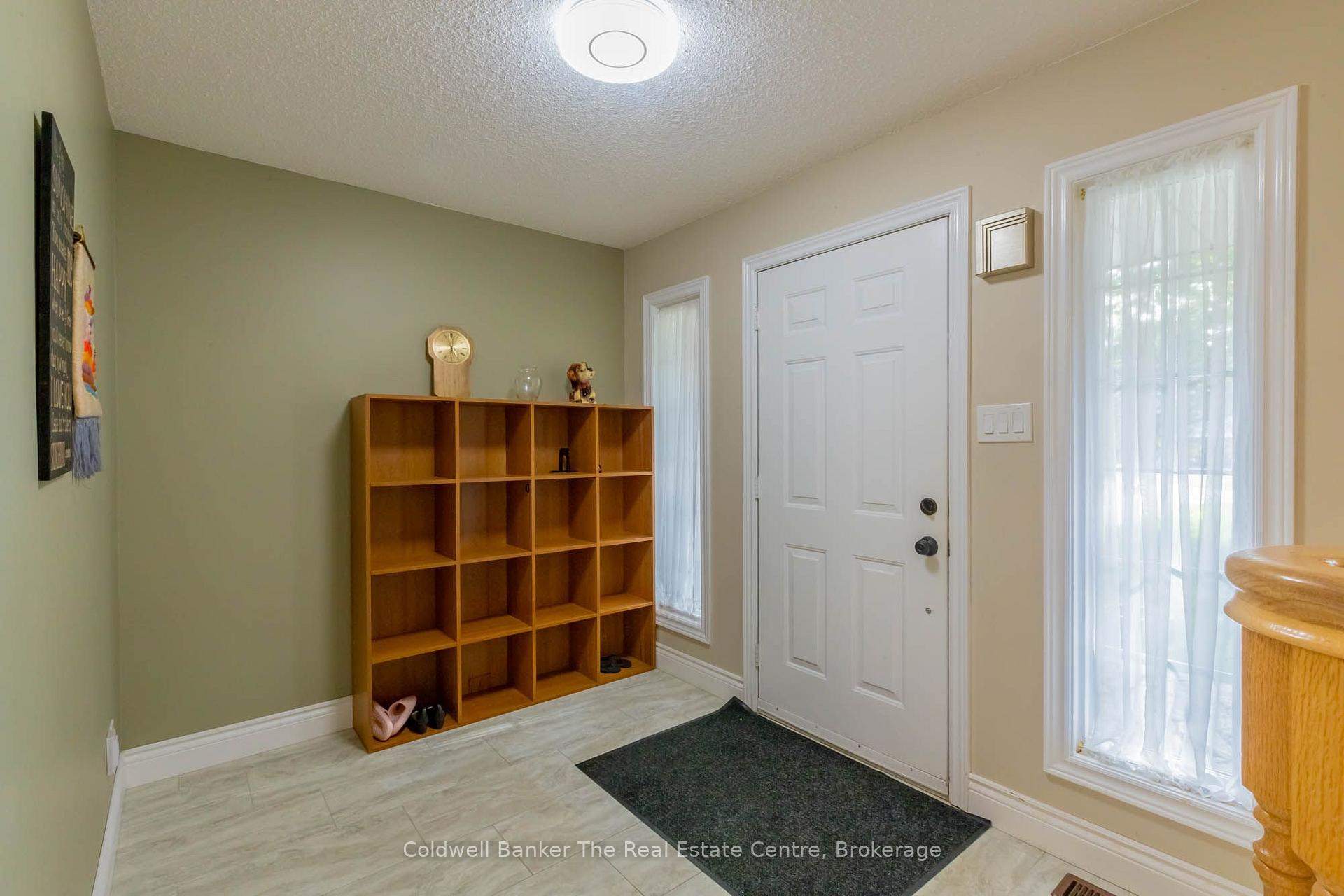 Photo 4 of 110 Forest Glen Drive, Gravenhurst, Muskoka (S) — HOMEH