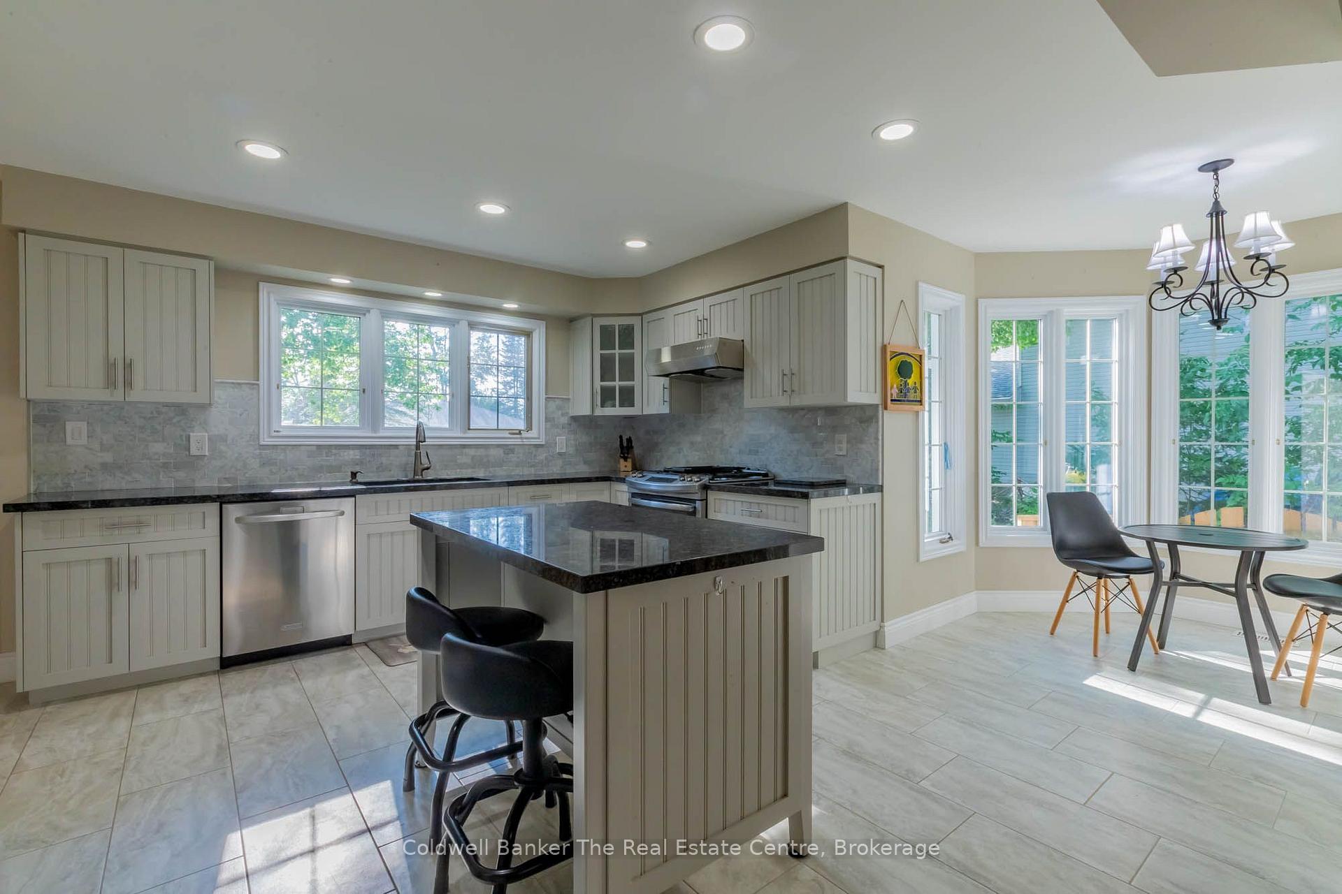 Photo 9 of 110 Forest Glen Drive, Gravenhurst, Muskoka (S) — HOMEH