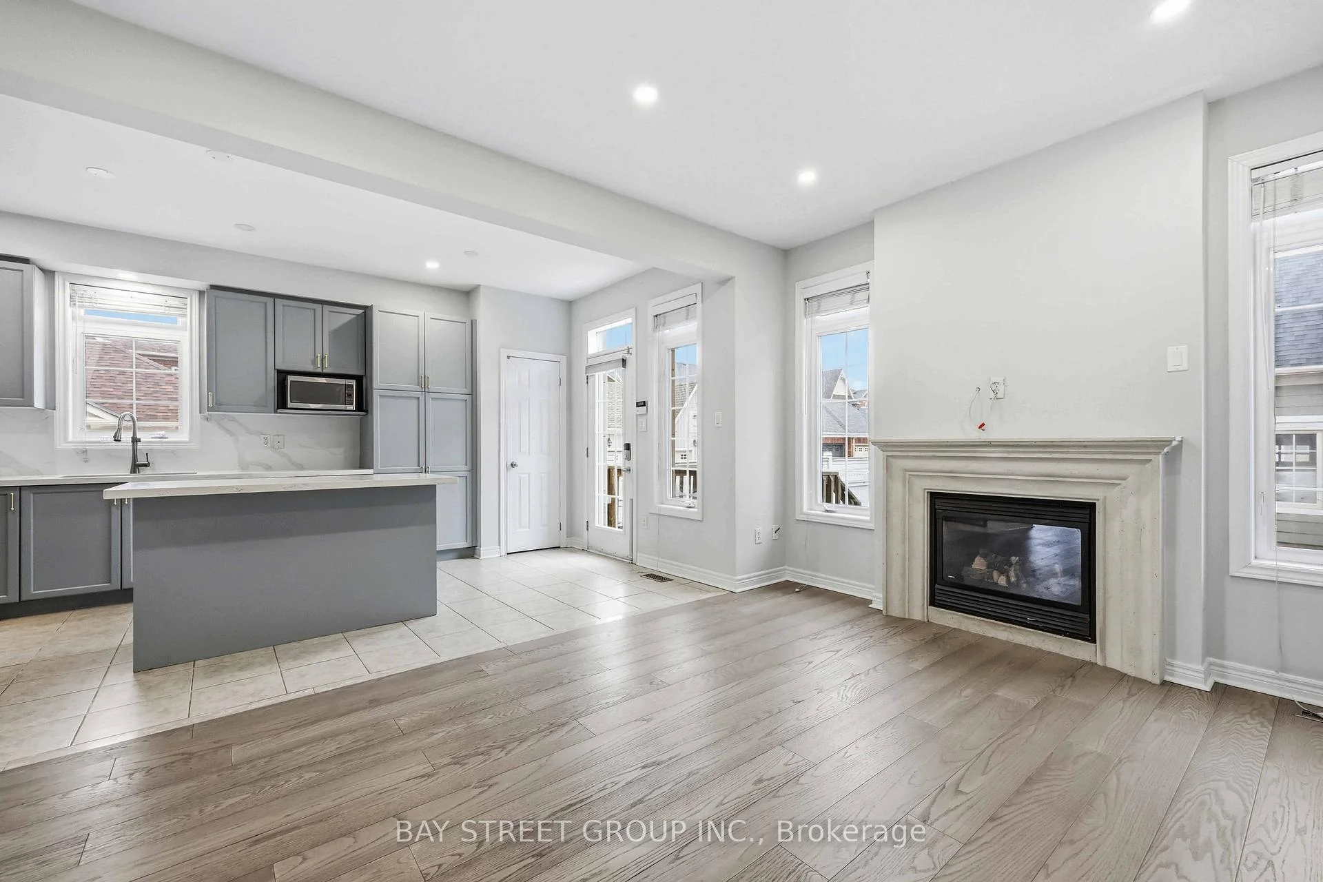Photo 25 of 5 Tottenham Court, Markham, Cornell — HOMEH