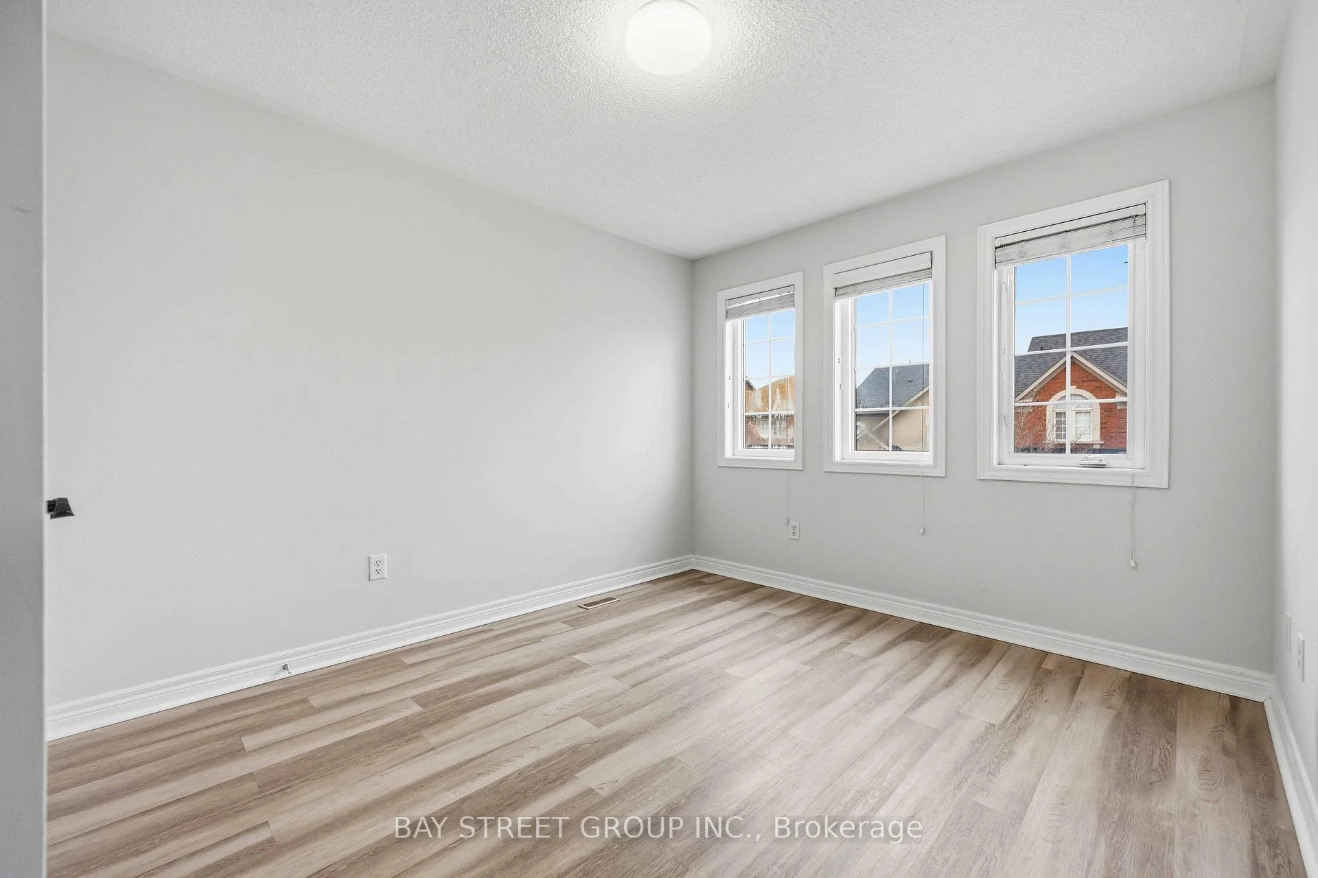 Photo 43 of 5 Tottenham Court, Markham, Cornell — HOMEH