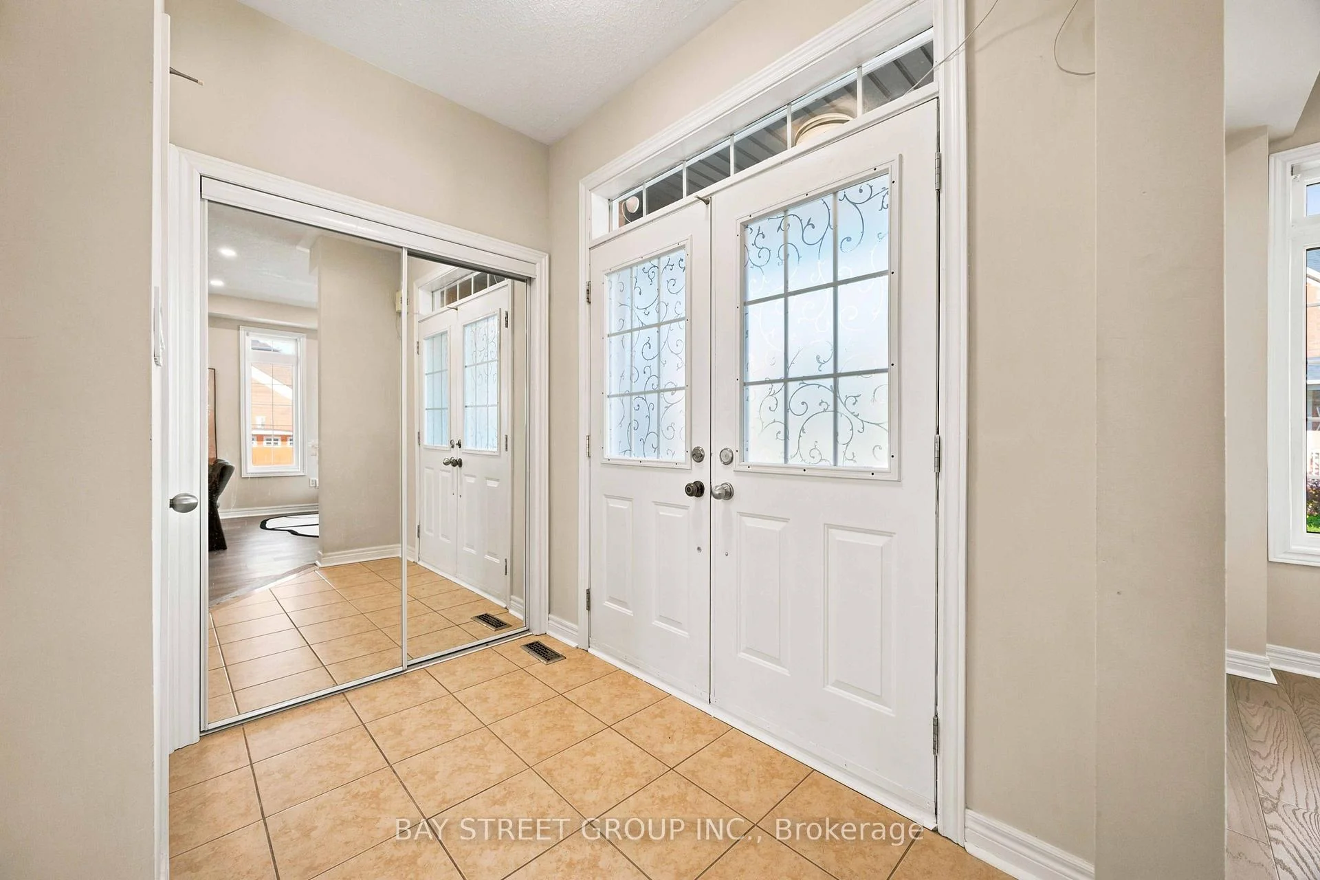 Photo 10 of 5 Tottenham Court, Markham, Cornell — HOMEH