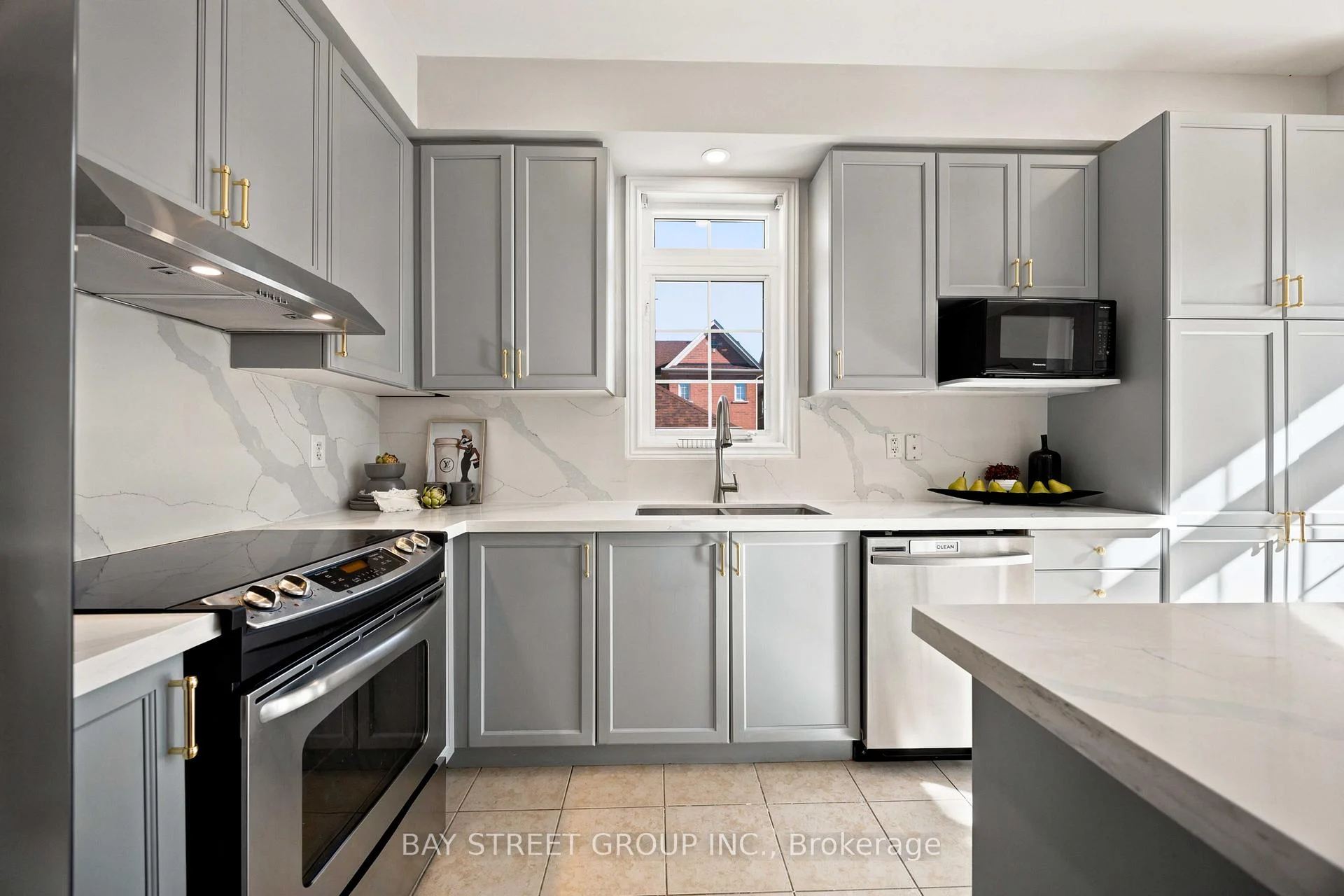Photo 70 of 5 Tottenham Court, Markham, Cornell — HOMEH