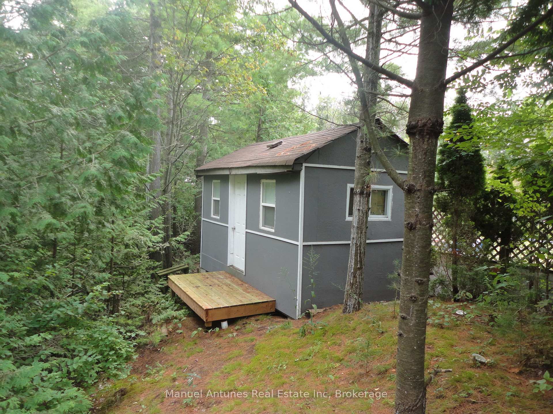 Photo 4 of 1027 River Road E, Wasaga Beach — HOMEH