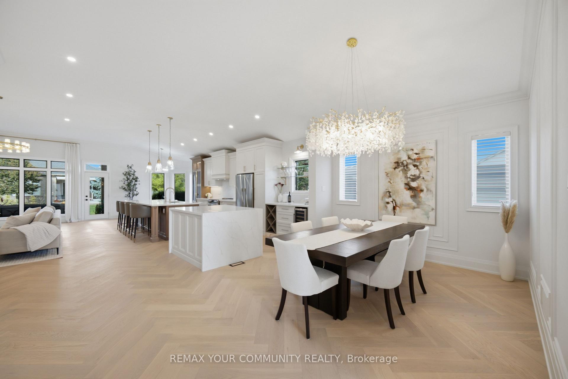 Photo 6 of 2 Suggs Landing, Whitchurch-Stouffville, Ballantrae — HOMEH