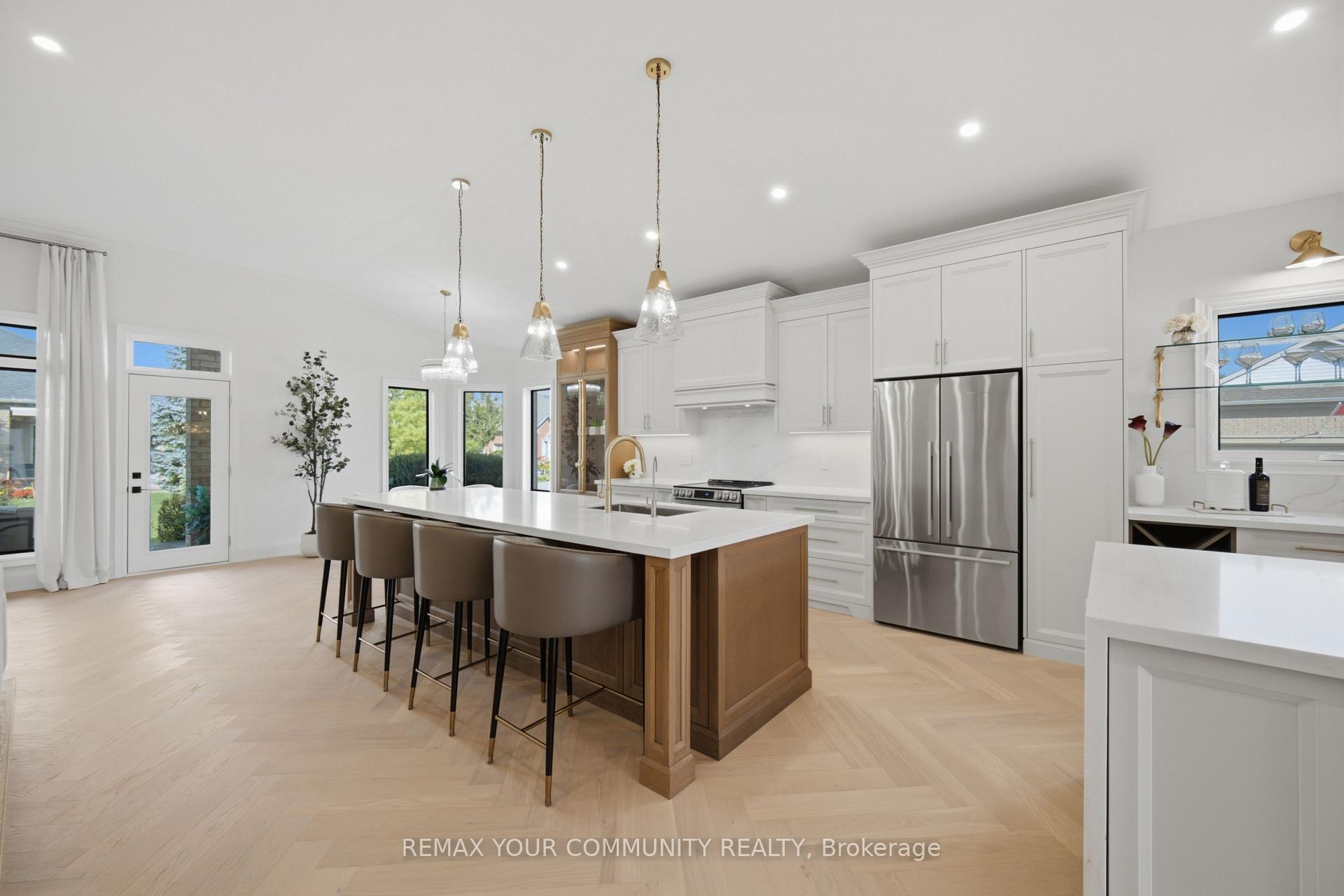 Photo 9 of 2 Suggs Landing, Whitchurch-Stouffville, Ballantrae — HOMEH