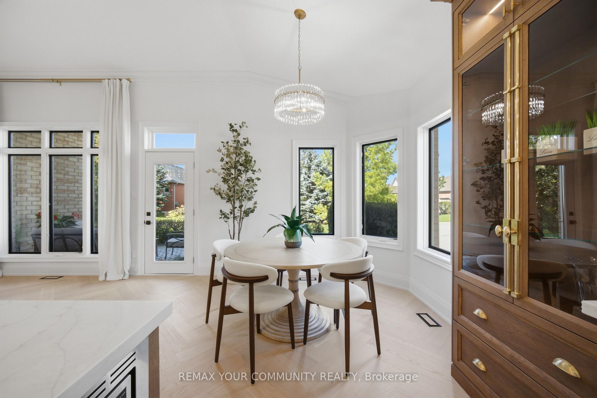 Photo 13 of 2 Suggs Landing, Whitchurch-Stouffville, Ballantrae — HOMEH