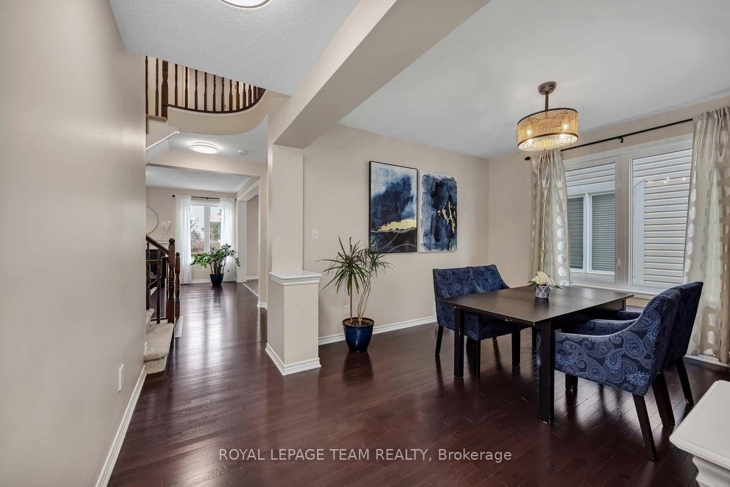 Photo 7 of 2225 Watercolours Way, Ottawa, Barrhaven - Half Moon Bay — HOMEH