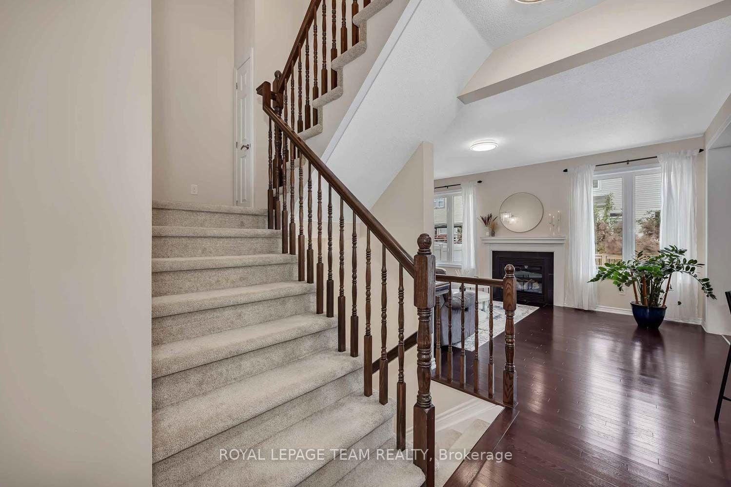Photo 18 of 2225 Watercolours Way, Ottawa, Barrhaven - Half Moon Bay — HOMEH