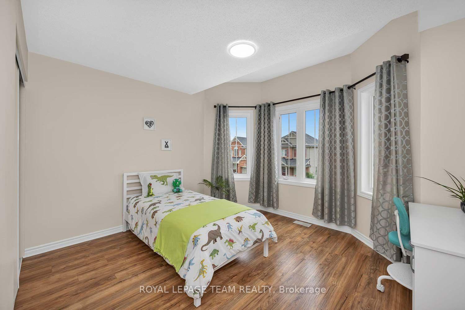 Photo 23 of 2225 Watercolours Way, Ottawa, Barrhaven - Half Moon Bay — HOMEH
