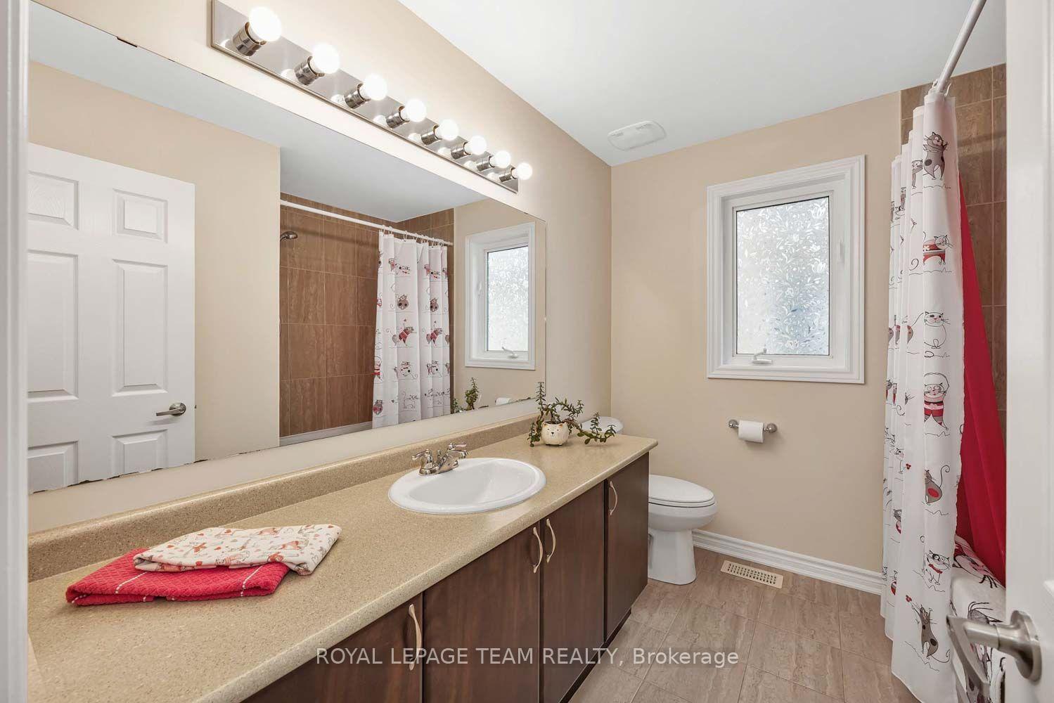 Photo 25 of 2225 Watercolours Way, Ottawa, Barrhaven - Half Moon Bay — HOMEH