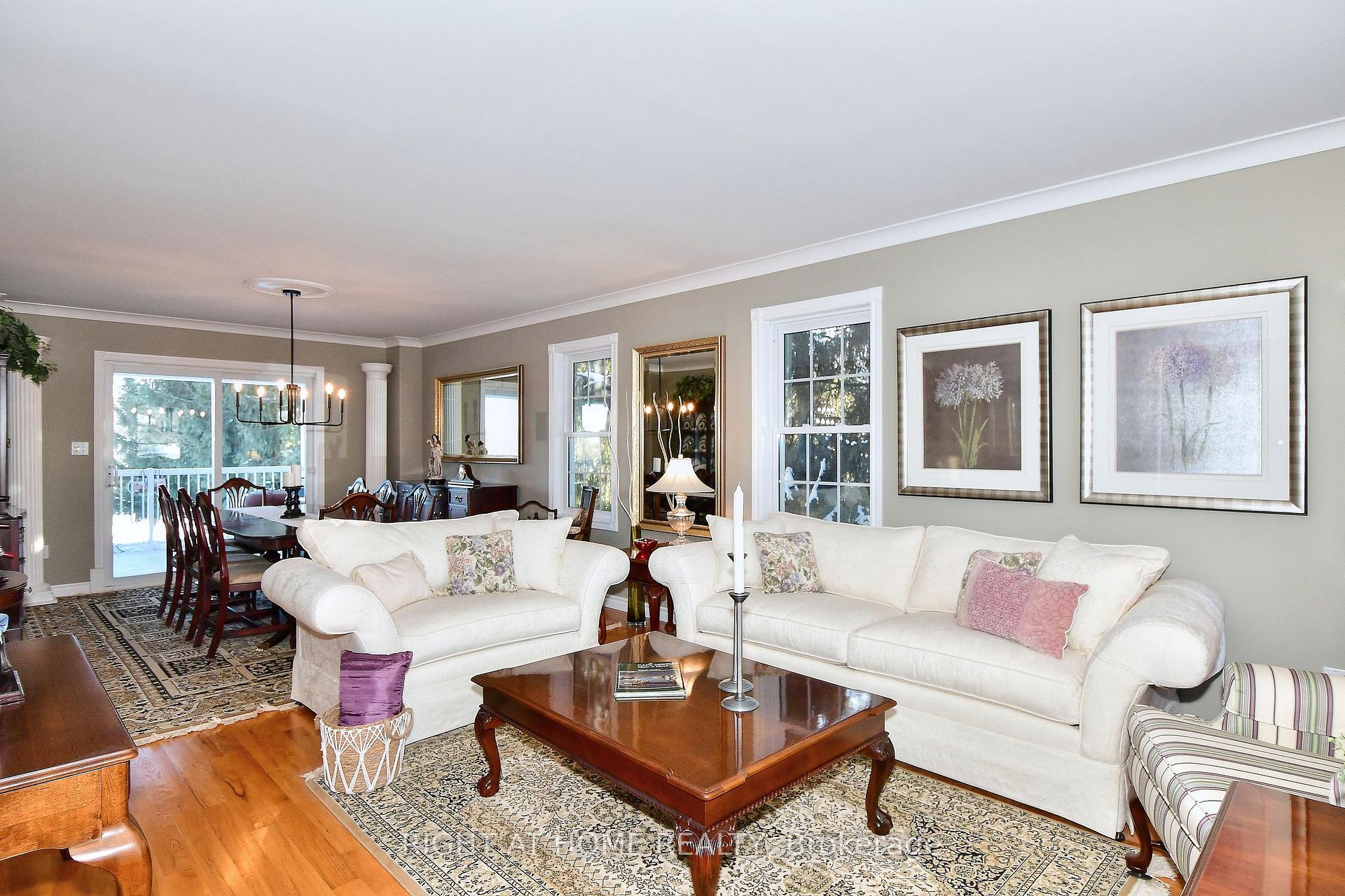 Photo 8 of 599 Maniece Avenue, Peterborough, Ashburnham Ward 4 — HOMEH