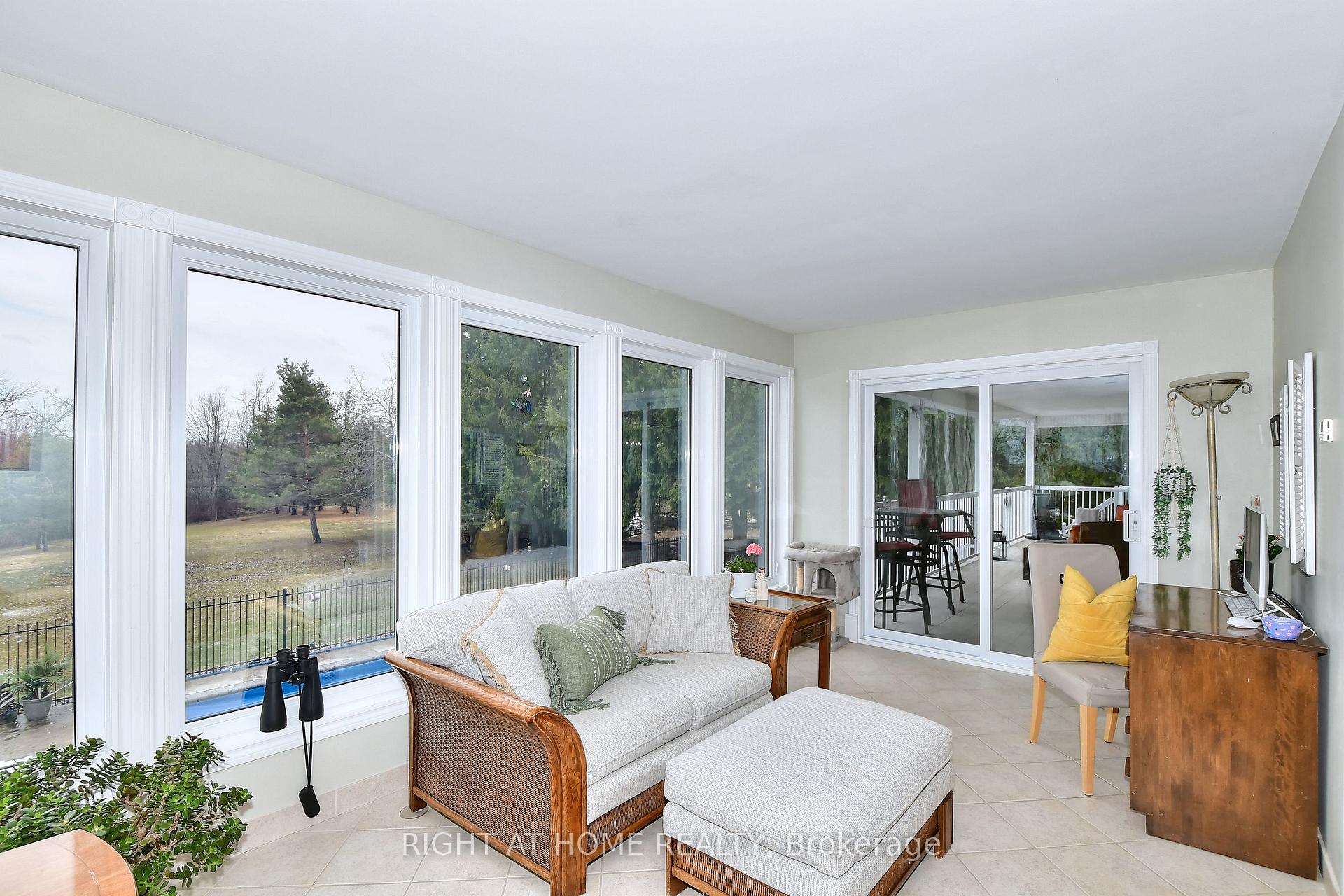 Photo 17 of 599 Maniece Avenue, Peterborough, Ashburnham Ward 4 — HOMEH