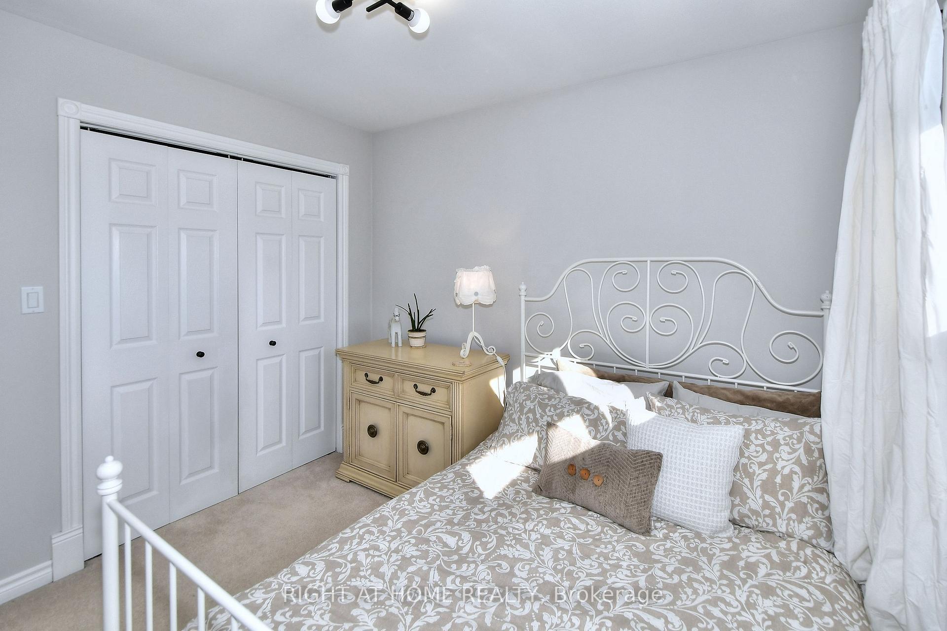 Photo 31 of 599 Maniece Avenue, Peterborough, Ashburnham Ward 4 — HOMEH