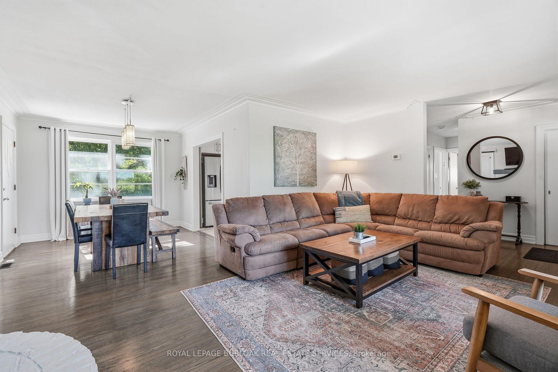Photo 13 of 670 Thompson Road, Hamilton, Rural Flamborough — HOMEH