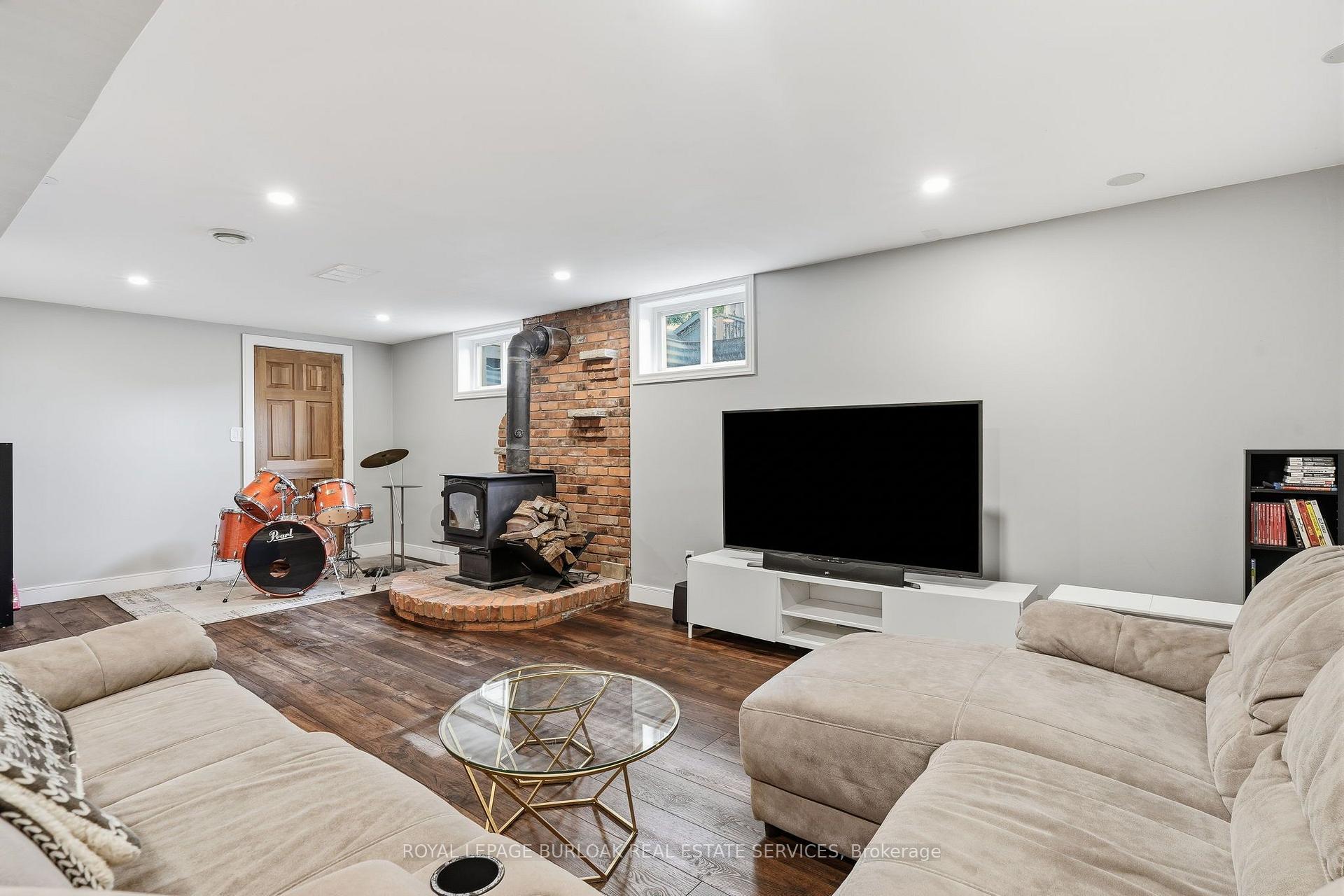Photo 33 of 670 Thompson Road, Hamilton, Rural Flamborough — HOMEH