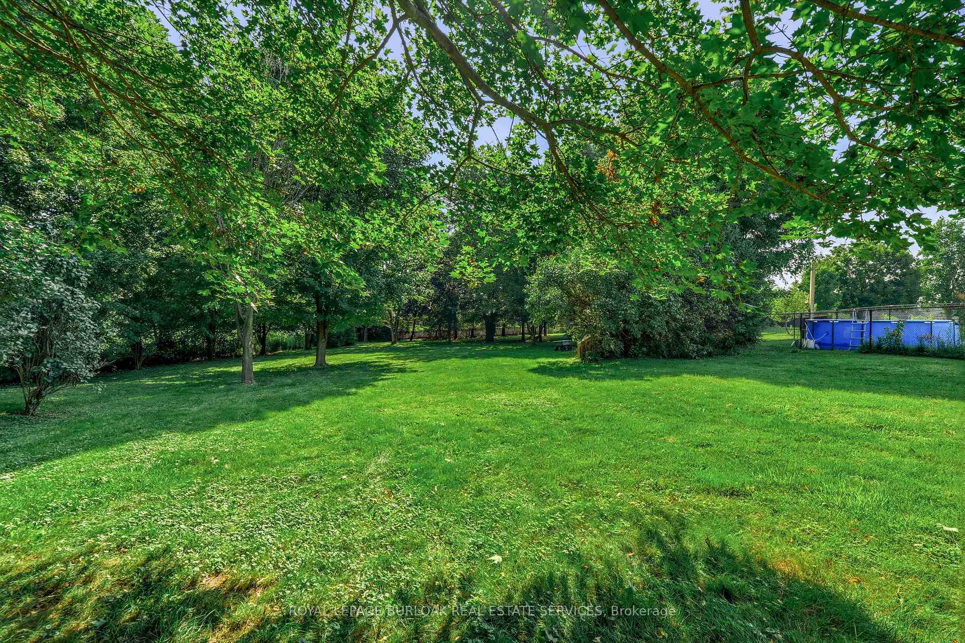 Photo 42 of 670 Thompson Road, Hamilton, Rural Flamborough — HOMEH