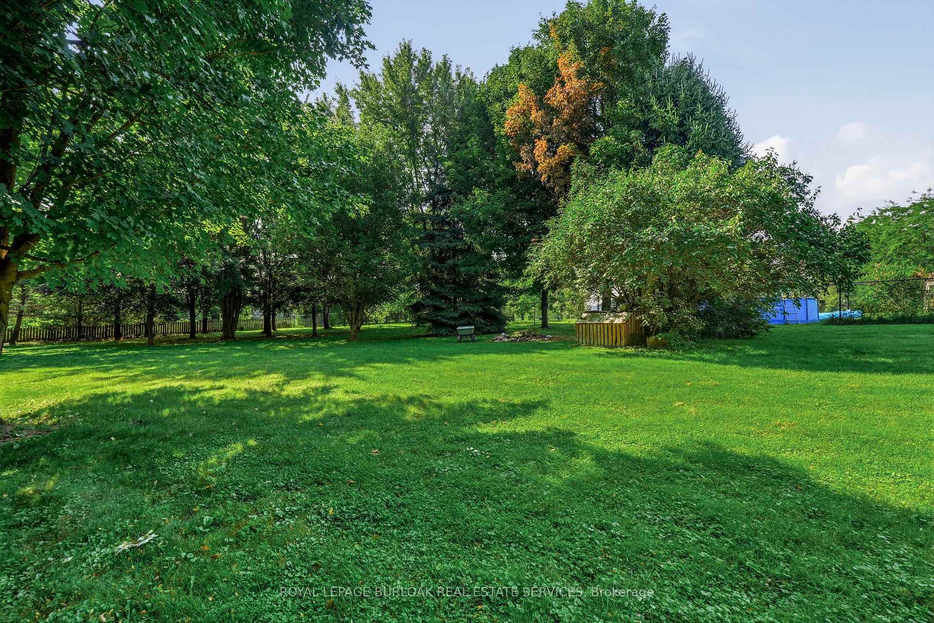 Photo 43 of 670 Thompson Road, Hamilton, Rural Flamborough — HOMEH