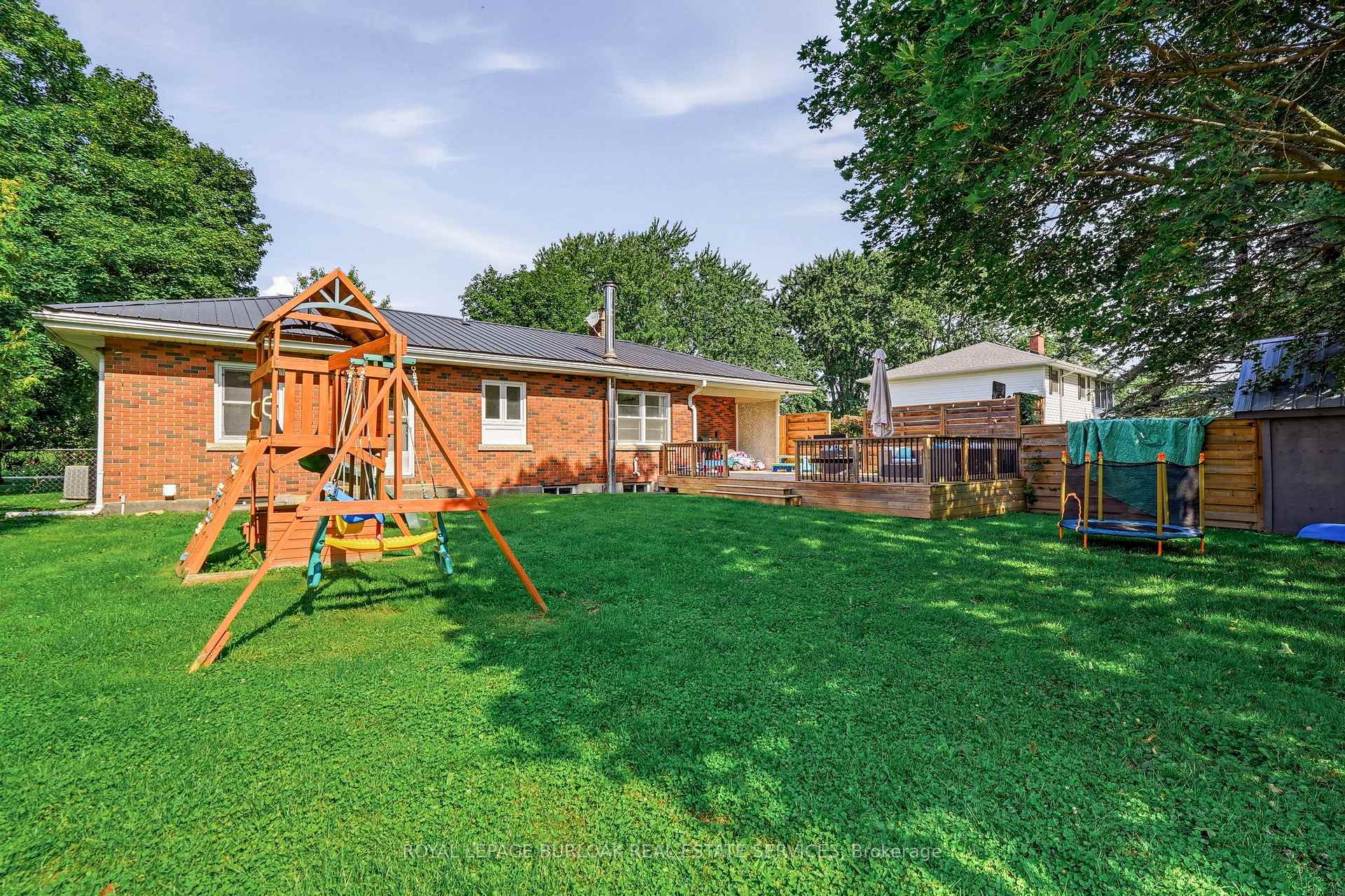 Photo 46 of 670 Thompson Road, Hamilton, Rural Flamborough — HOMEH