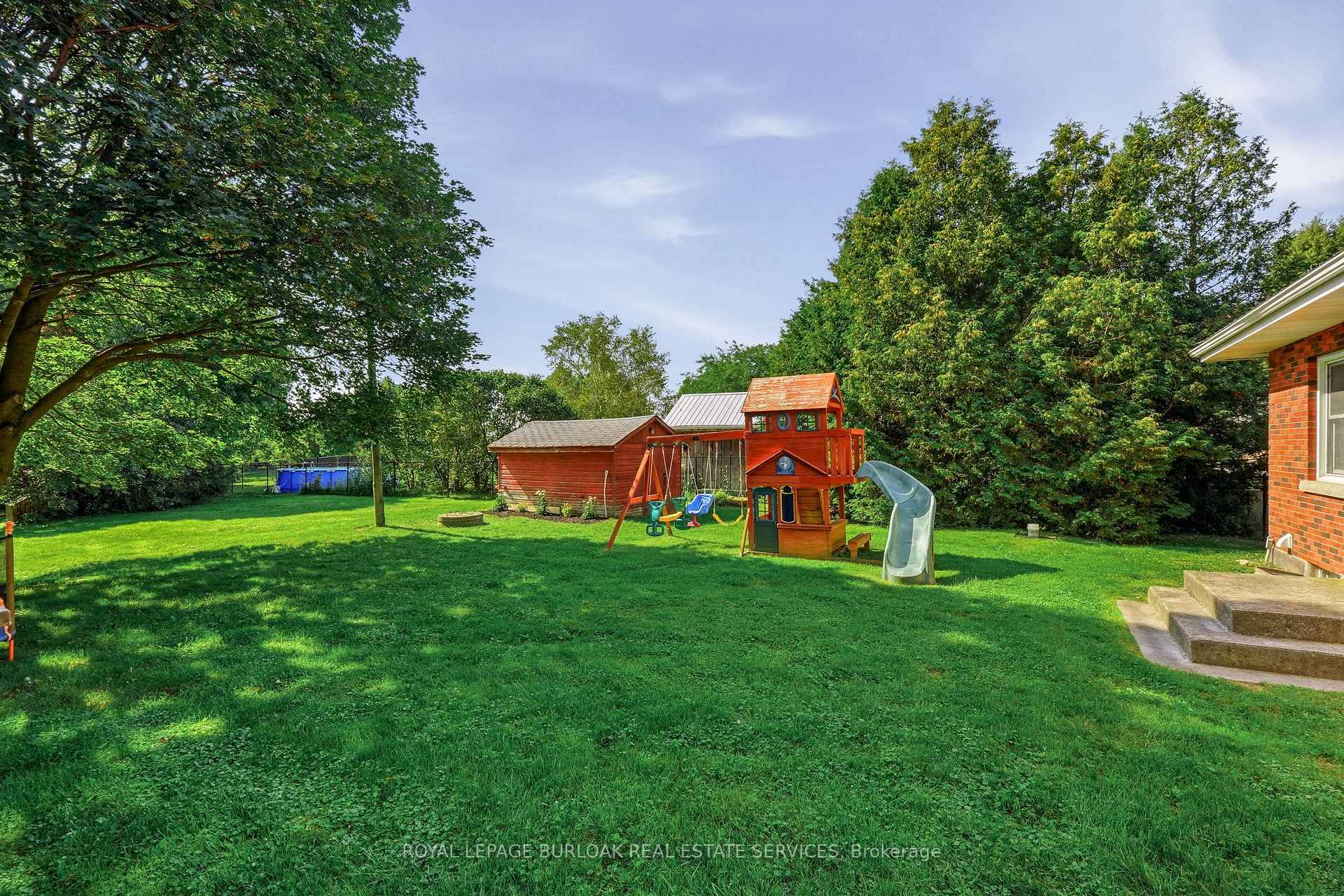 Photo 47 of 670 Thompson Road, Hamilton, Rural Flamborough — HOMEH