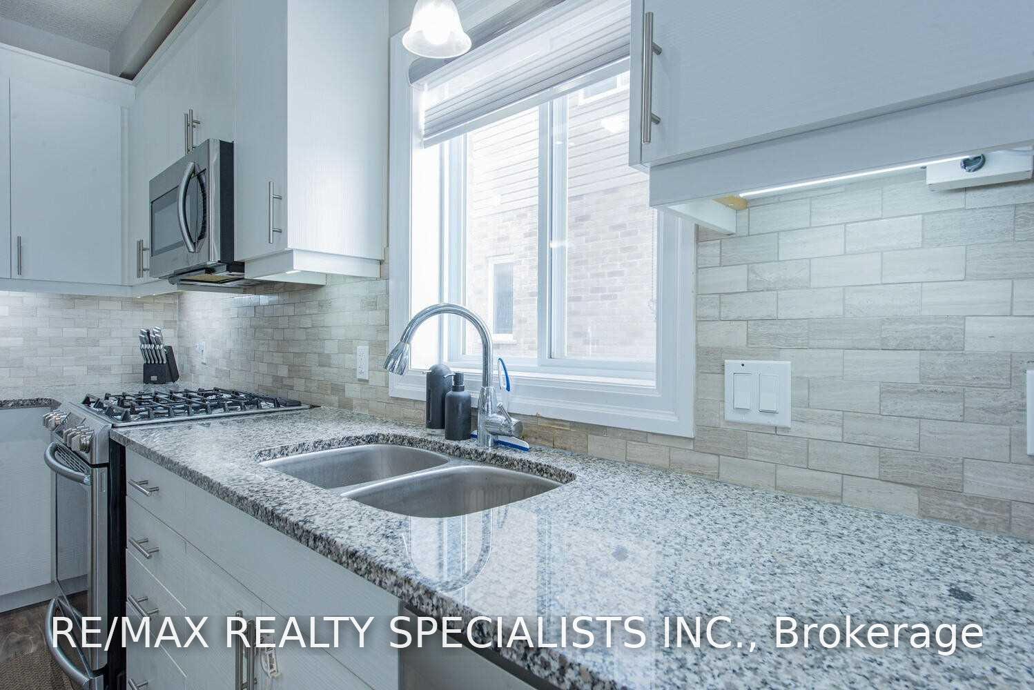 Photo 8 of 3251 Turner Crescent, London, South U — HOMEH