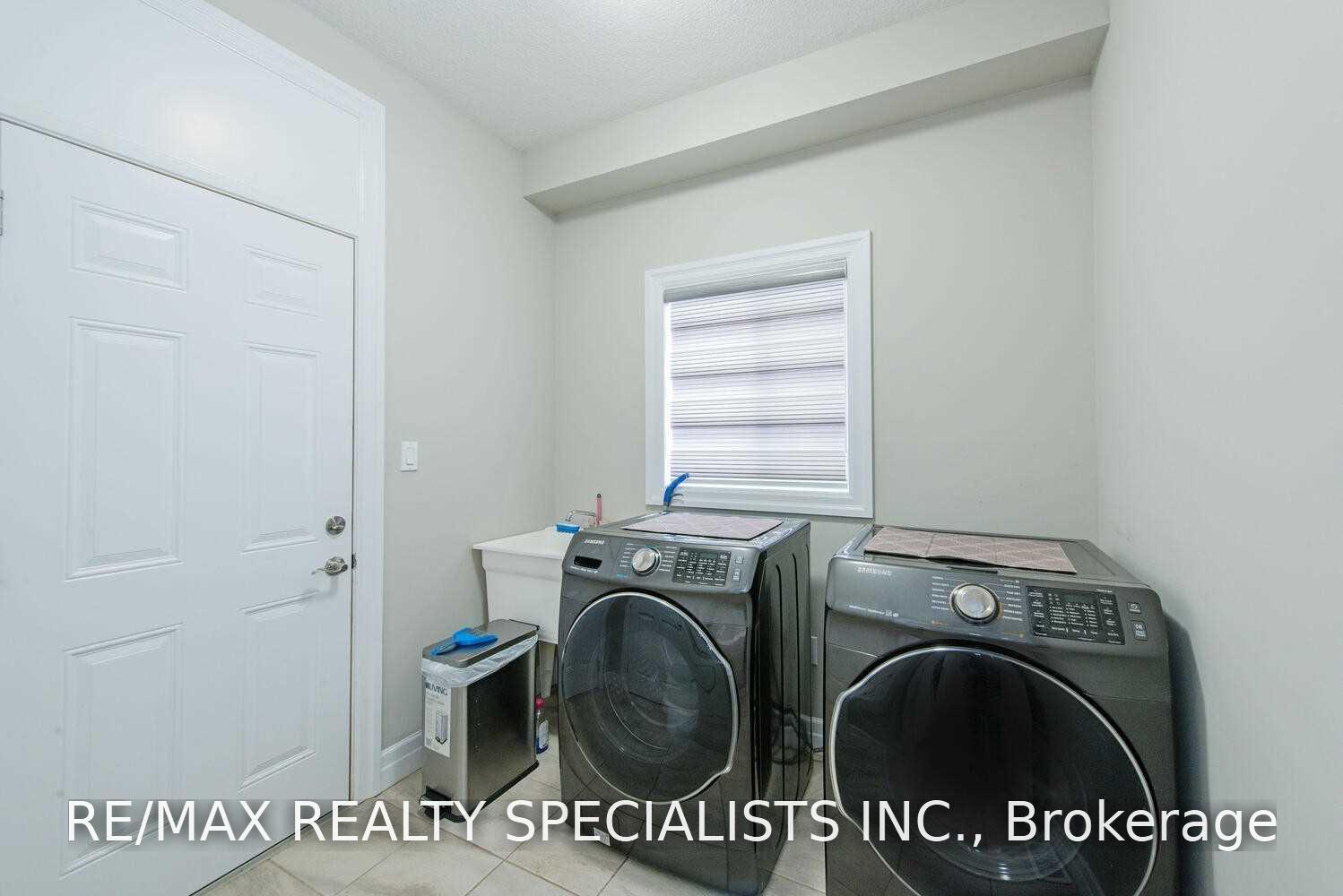 Photo 9 of 3251 Turner Crescent, London, South U — HOMEH